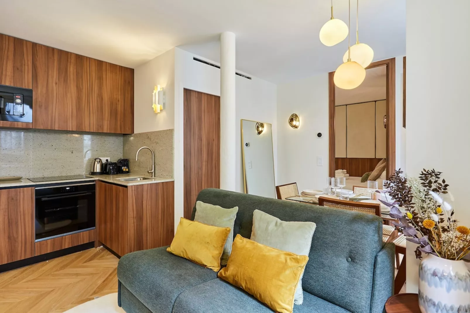 ECURIES 2 NEW - Untagged