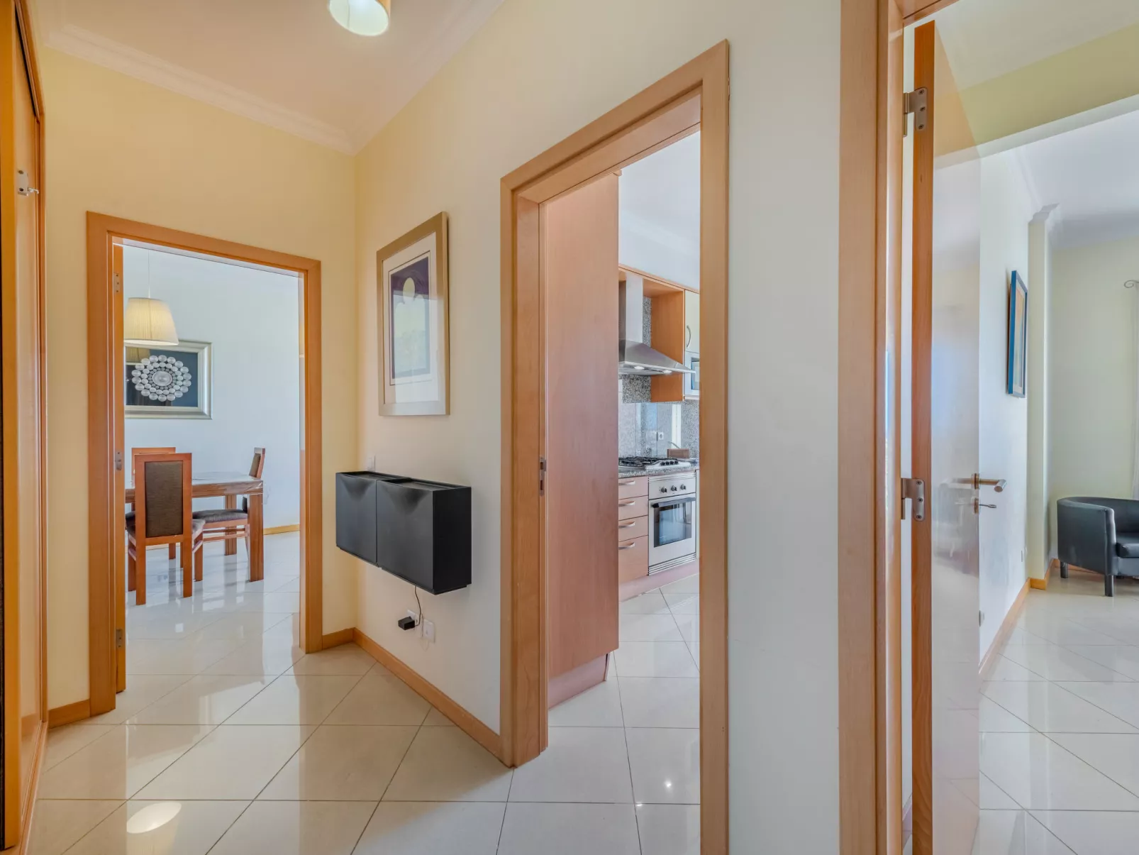 Vista Mar - Inside