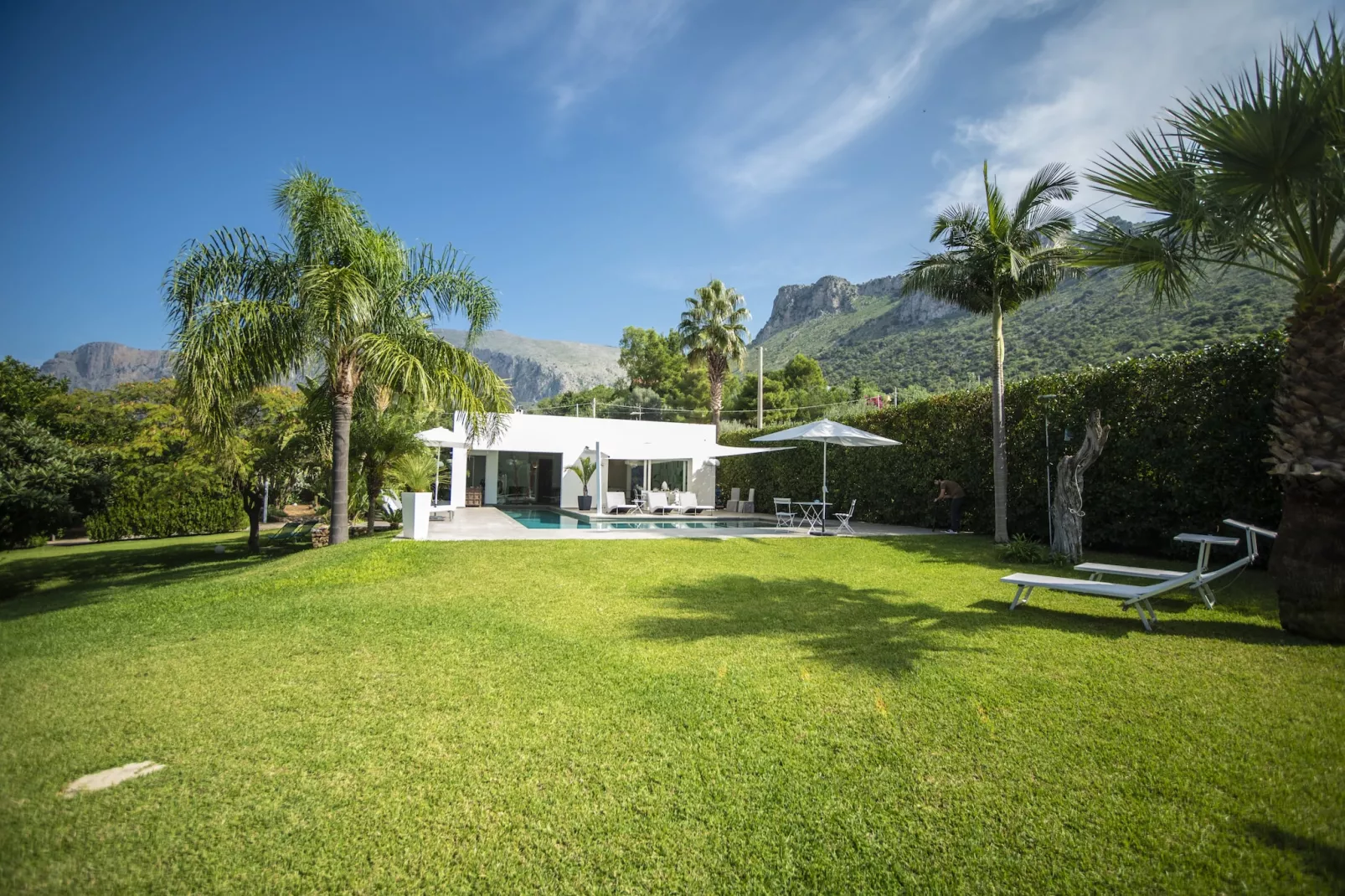 Re di Denari - Exterior in summer