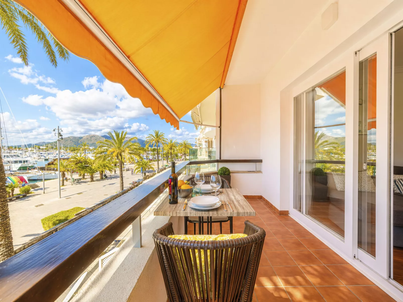 Marina Sea Views - Draußen