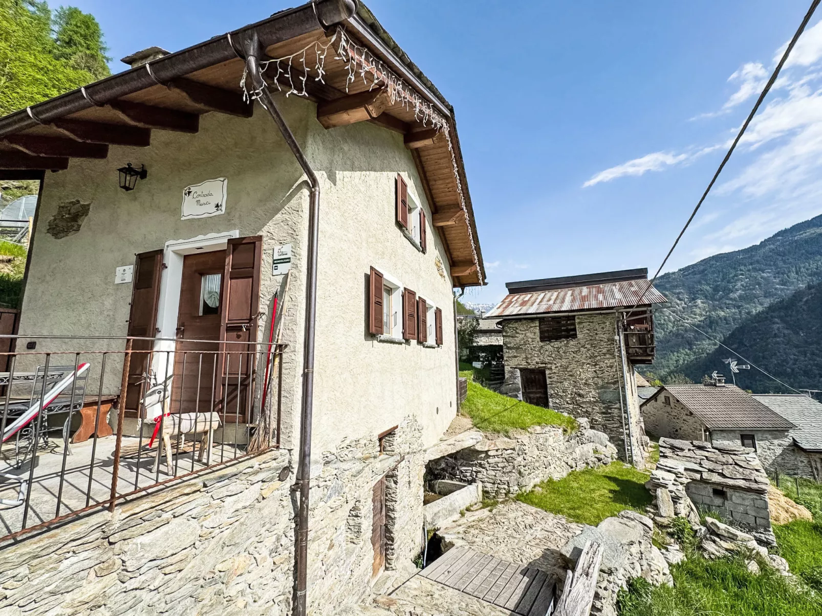 Chalet 'Casa al Pozzo' mit Bergblick - Dehors