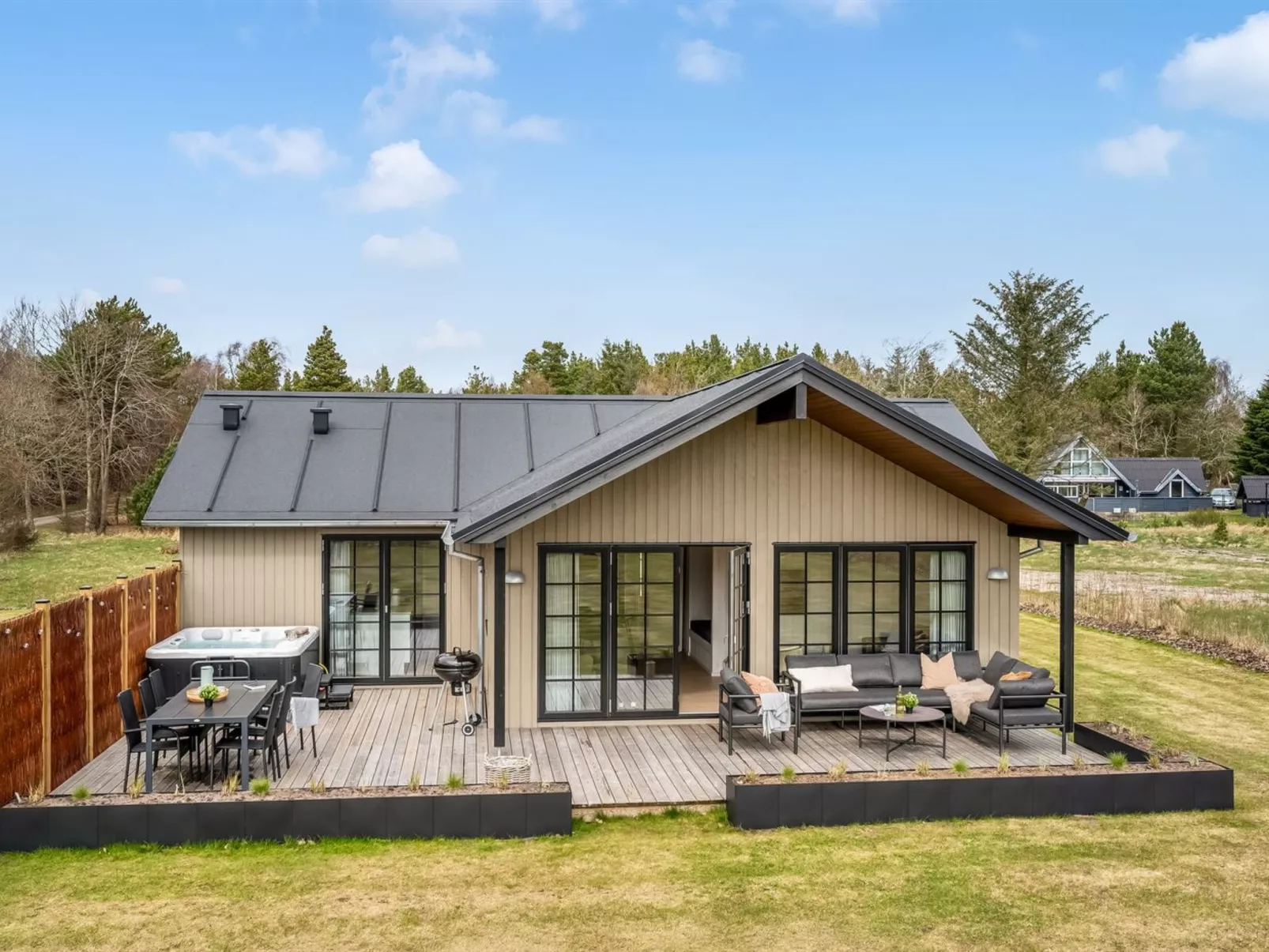 "Emin" - 2.8km from the sea - Draußen