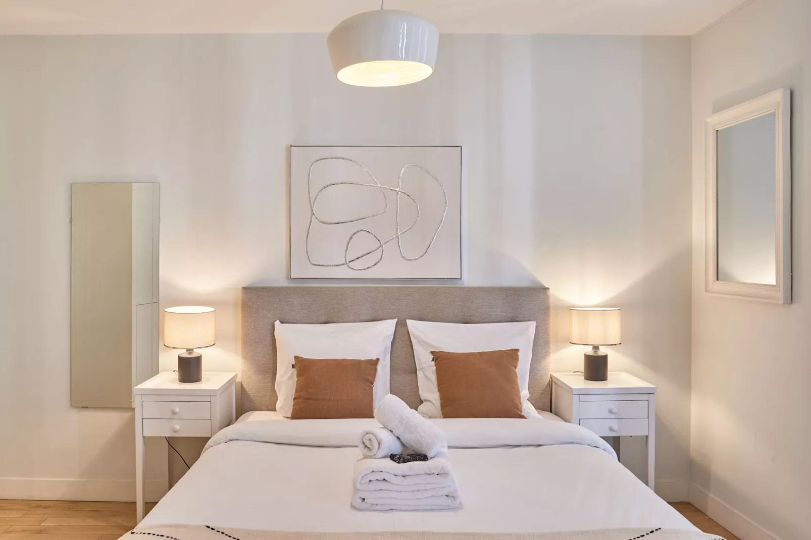 CHENIER 9 NEW - Untagged