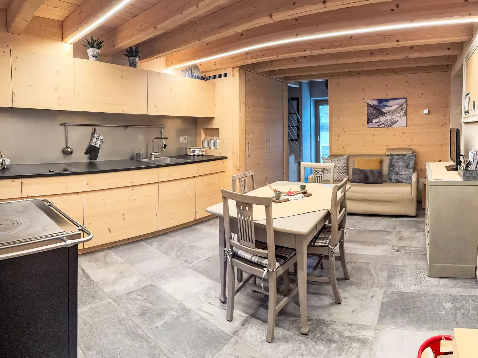 Chalet 'Casa al Pozzo' mit Bergblick - Dedans