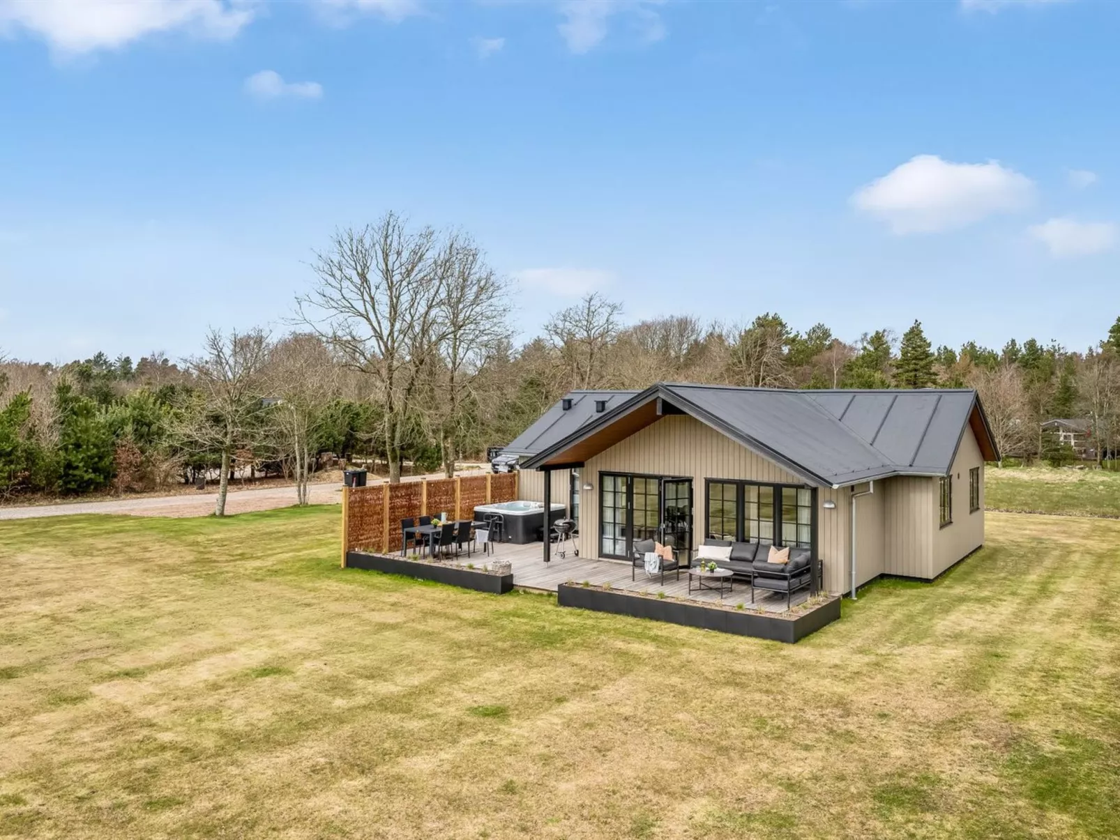 "Emin" - 2.8km from the sea - Draußen