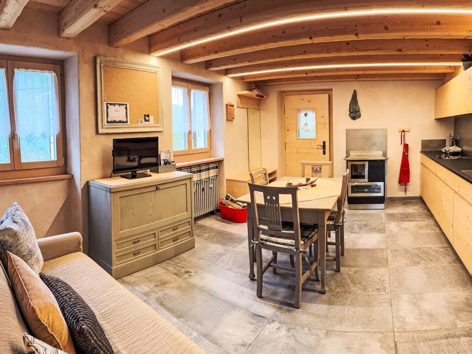 Chalet 'Casa al Pozzo' mit Bergblick - Dedans