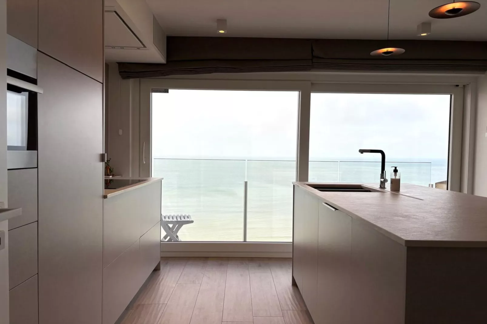 SENATOR 0902 - Cuisine