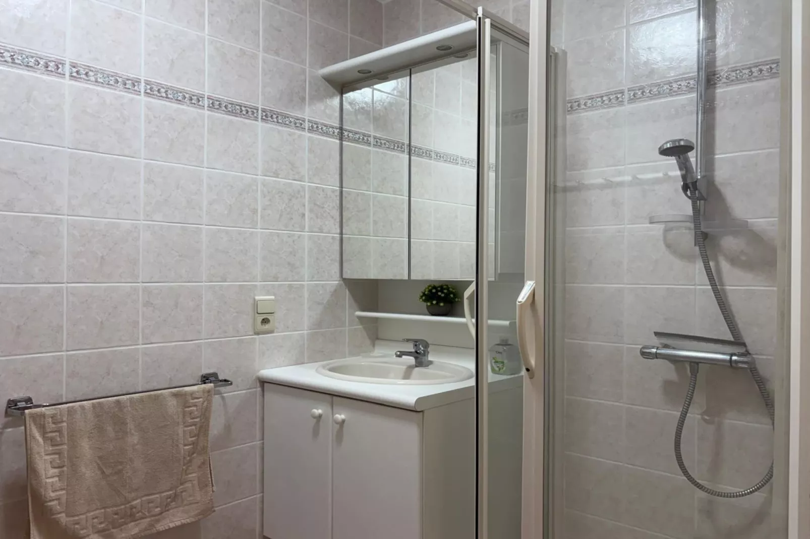 SEA BREEZE 0202 - Bathroom