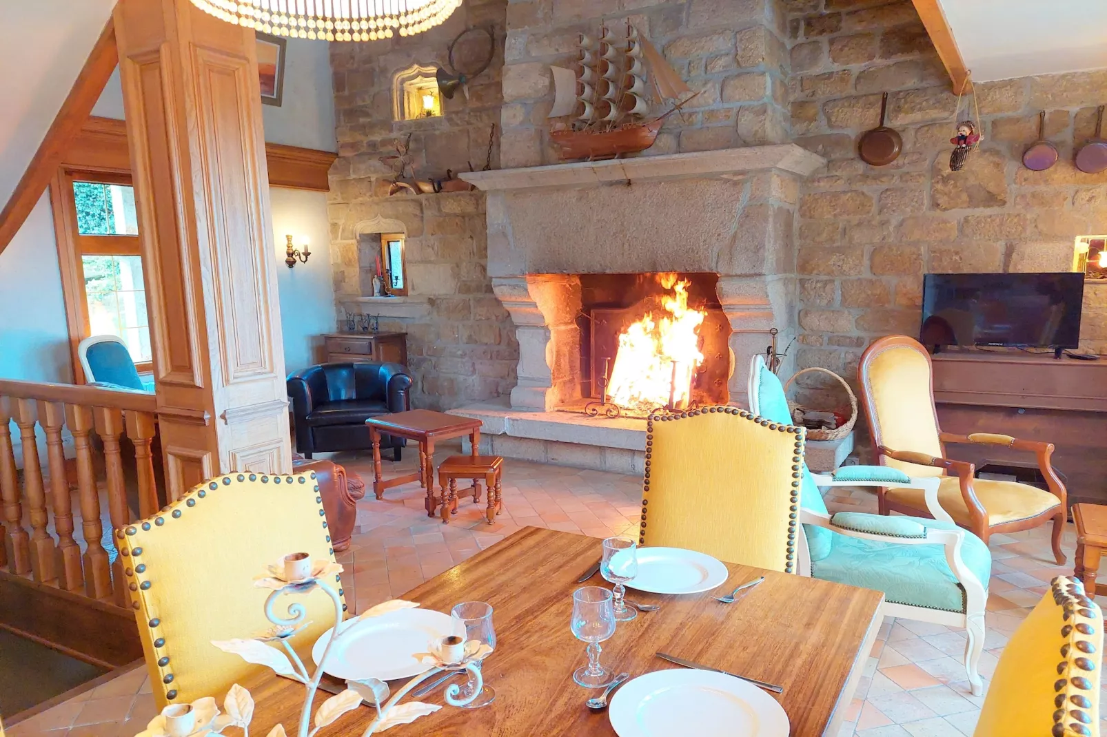 Granitsteinhaus in St Pol-de-Léon - Living room