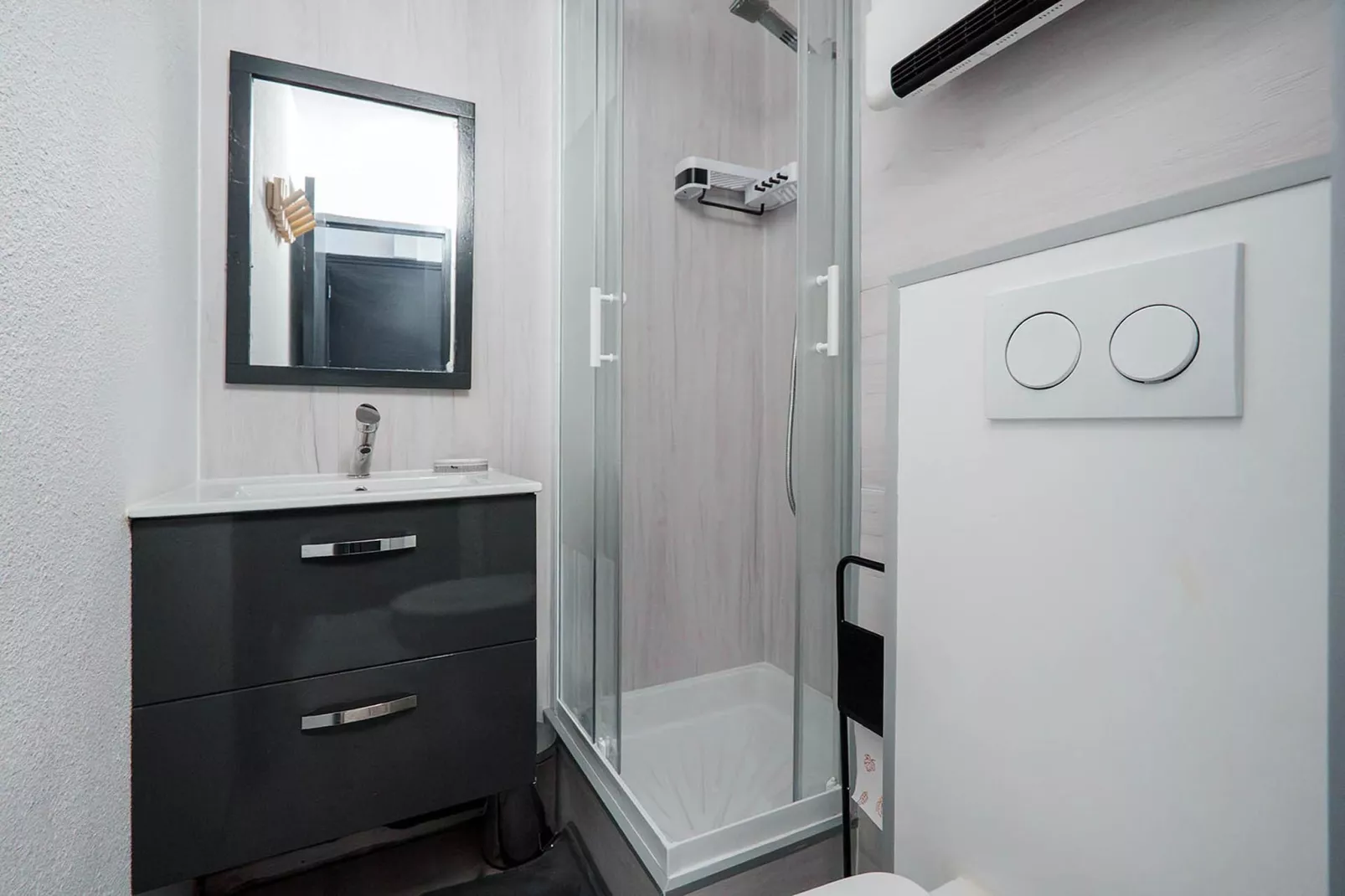 Port La Madrague N°13 - 2P4 - Badezimmer