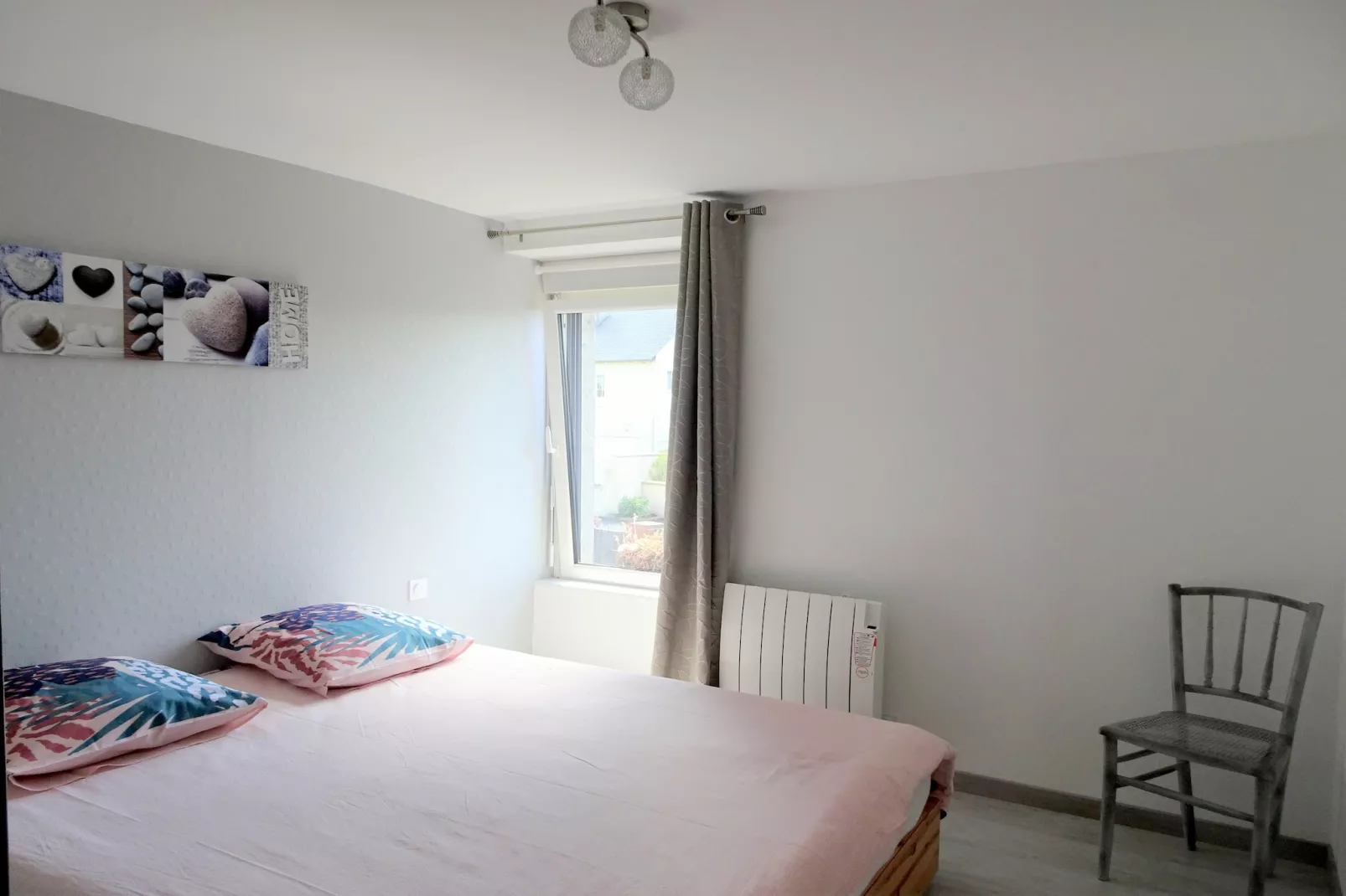Holiday home in Bricqueville sur Mer - Chambre