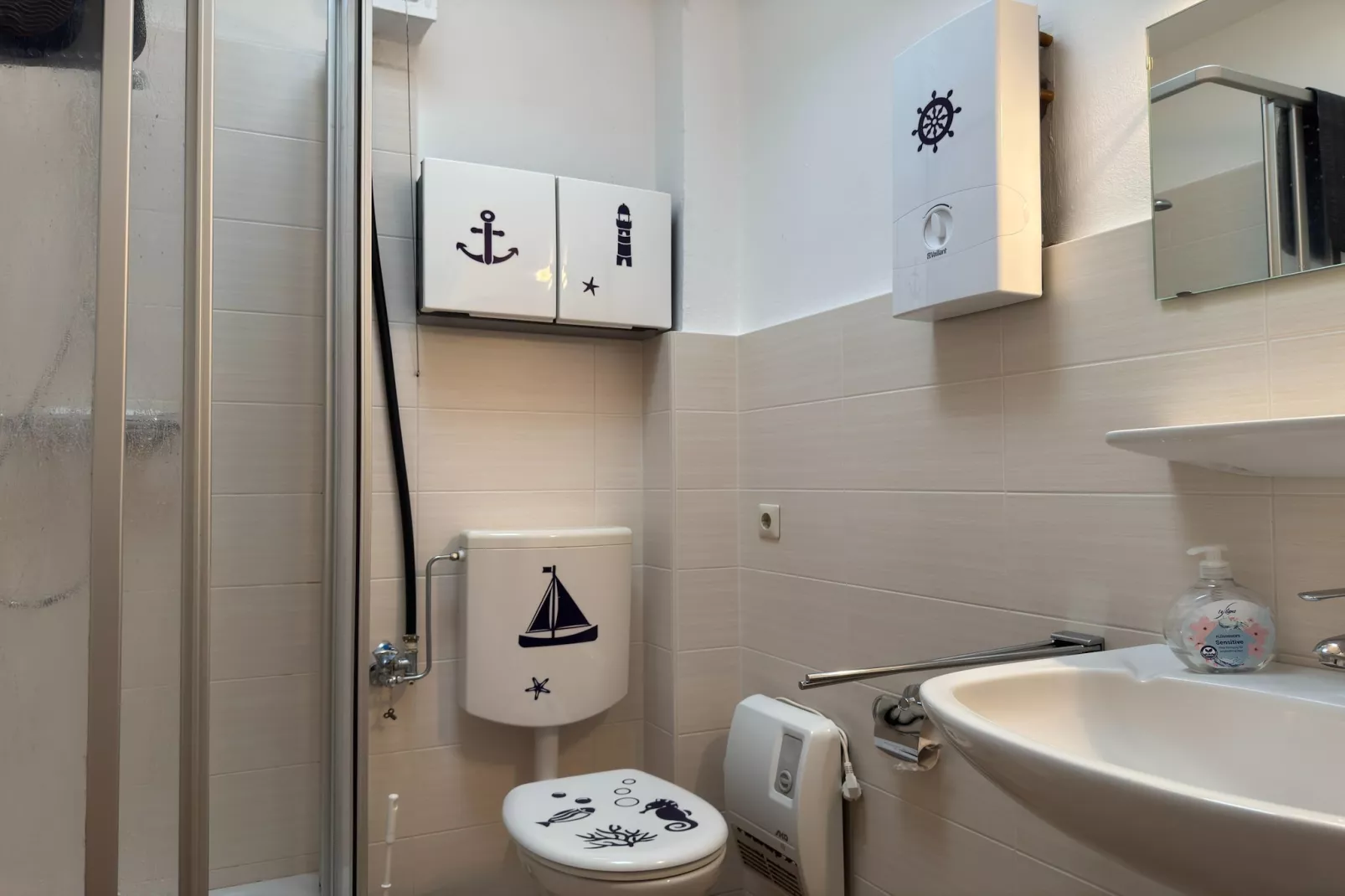 Ferienhaus Seeigel - Bathroom