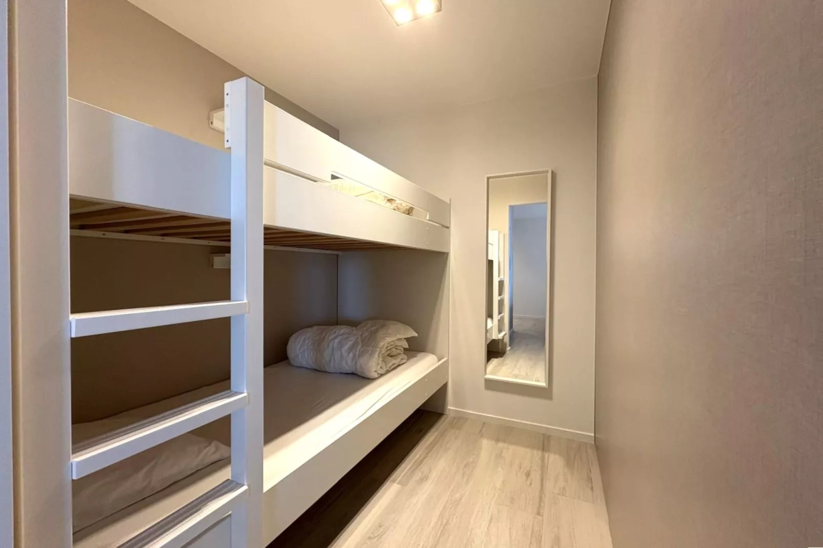 SENATOR 0902 - Chambre