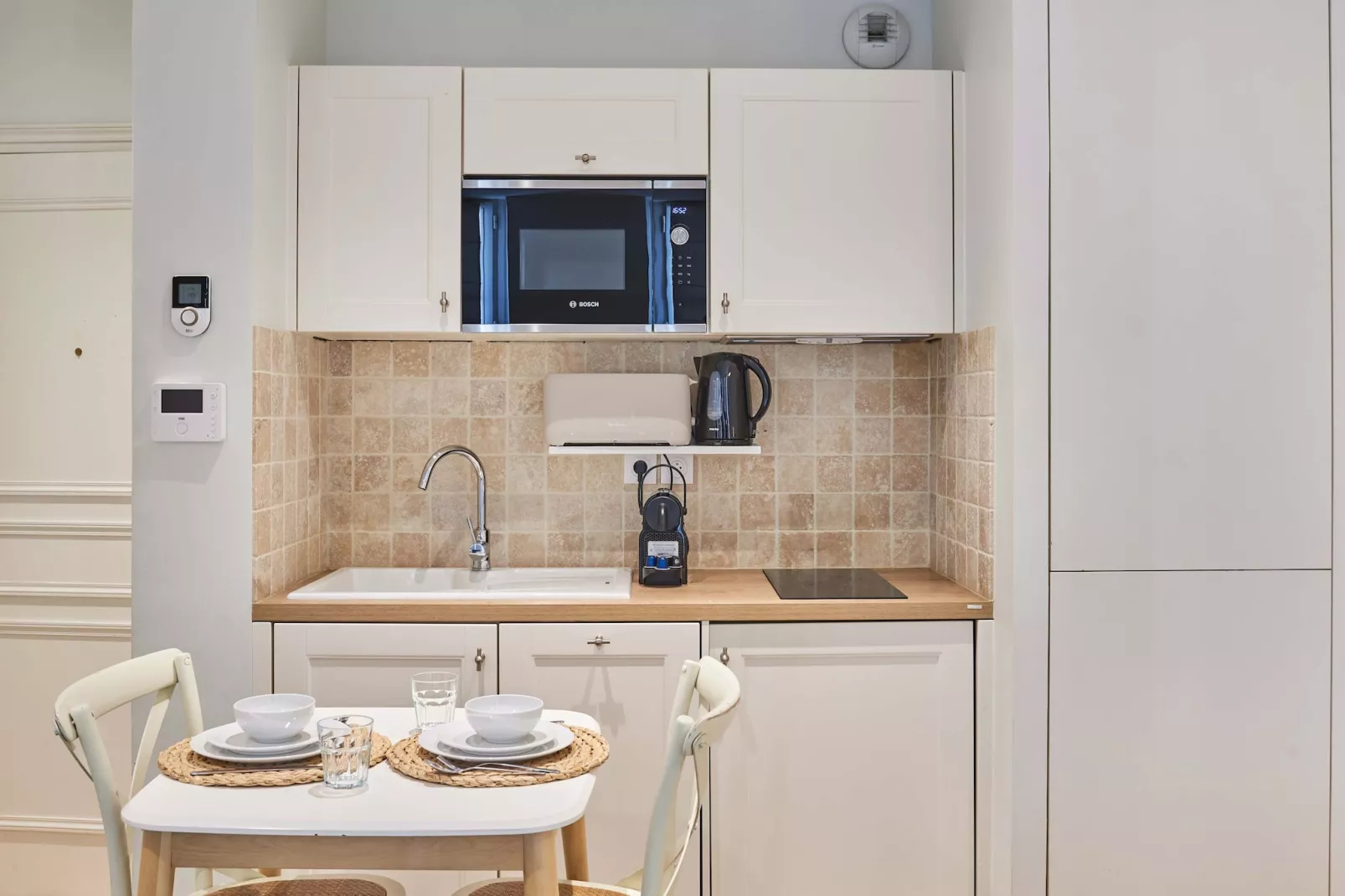 CHENIER 9 NEW - Untagged