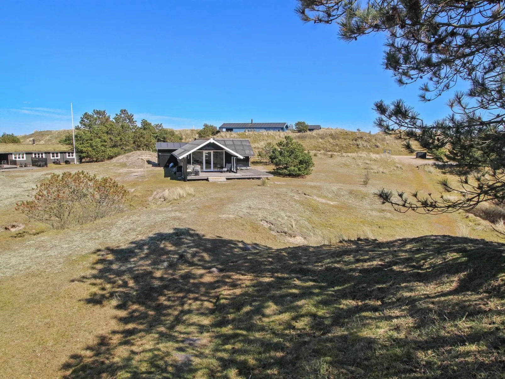 "Morlin" - 2km from the sea - Outside