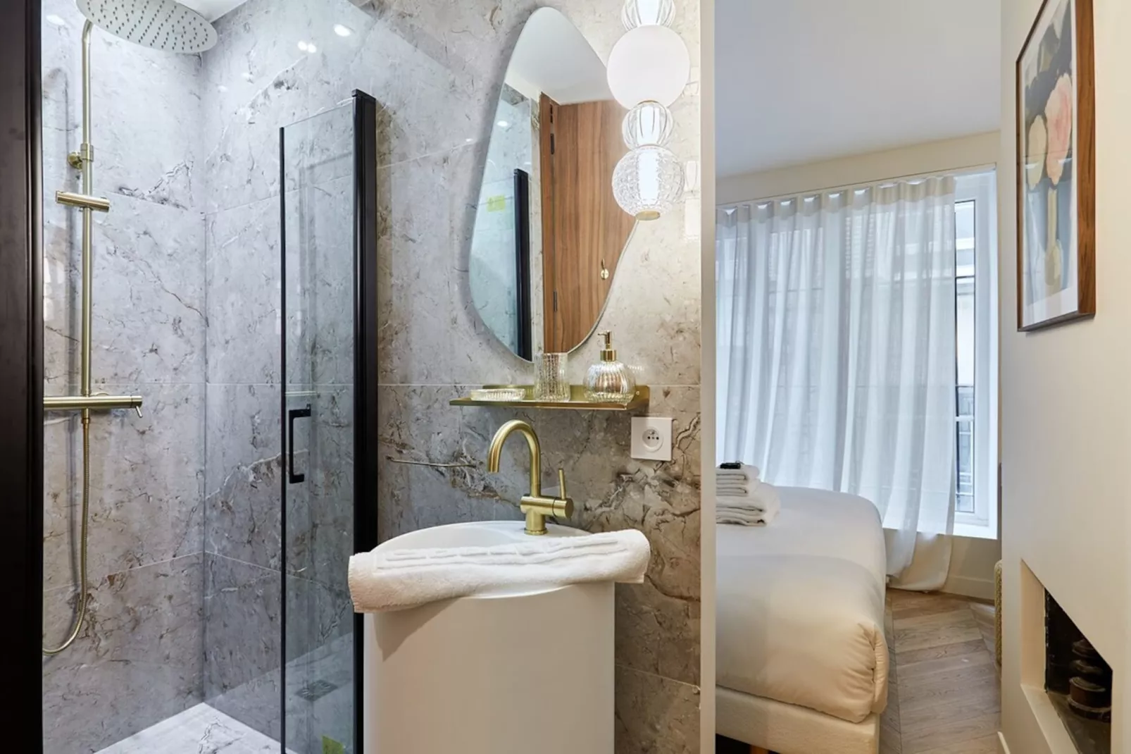 ECURIES 1 NEW - Untagged