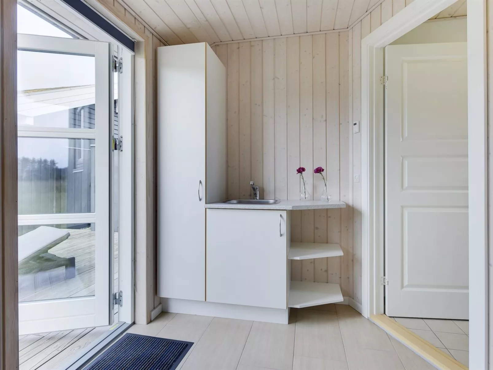 "Tessie" - 1.2km from the sea - Drinnen
