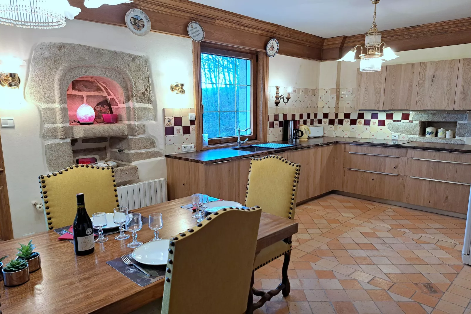 Granitsteinhaus in St Pol-de-Léon - Kitchen