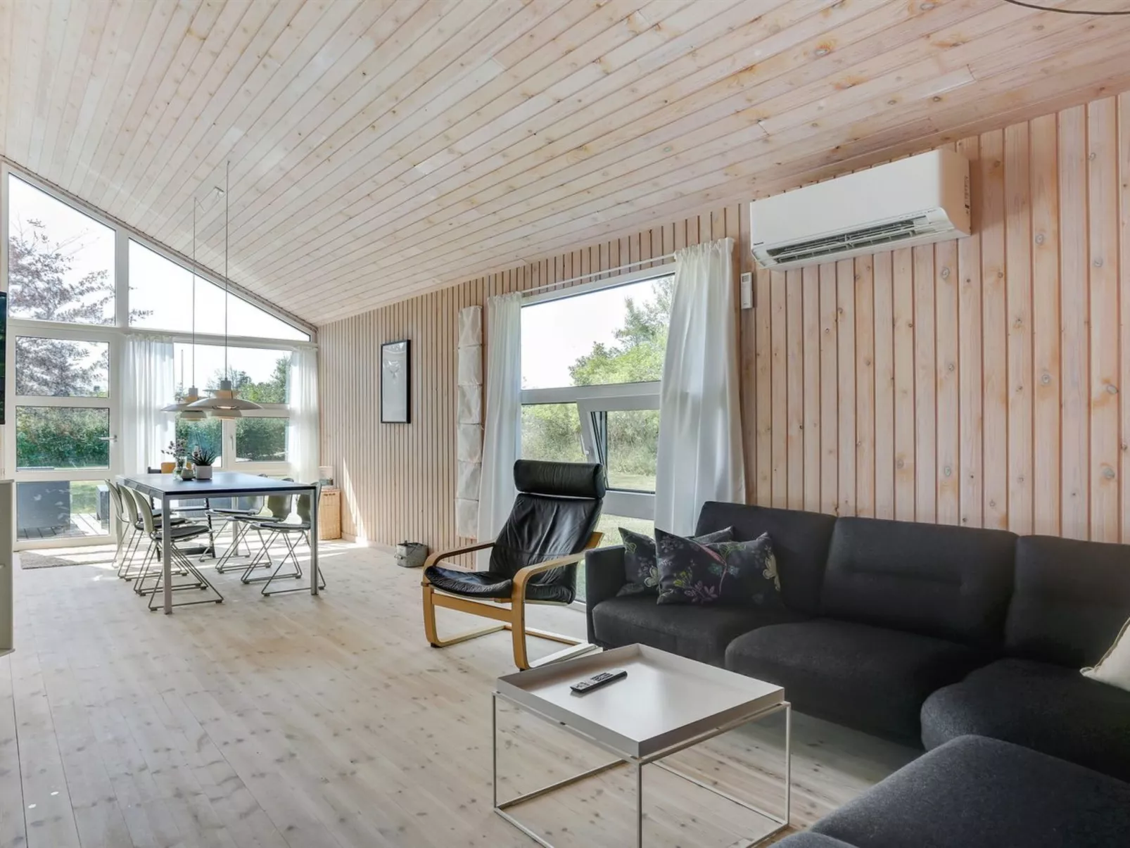 "Alexandria" - 1.5km from the sea - Drinnen