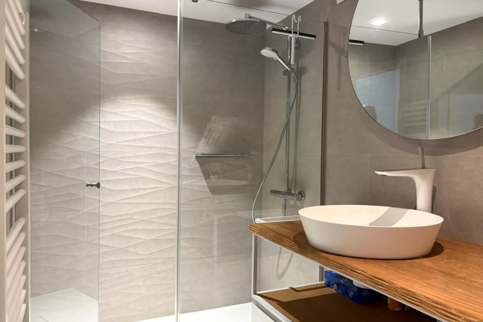 SENATOR 0902 - Salle de bain