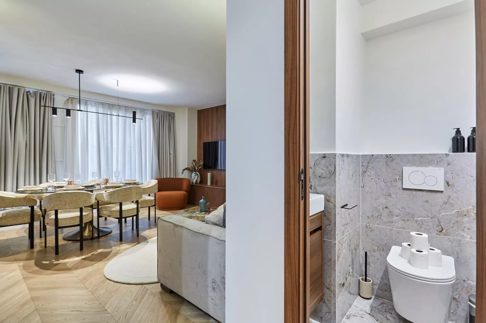 ECURIES 1 NEW - Untagged