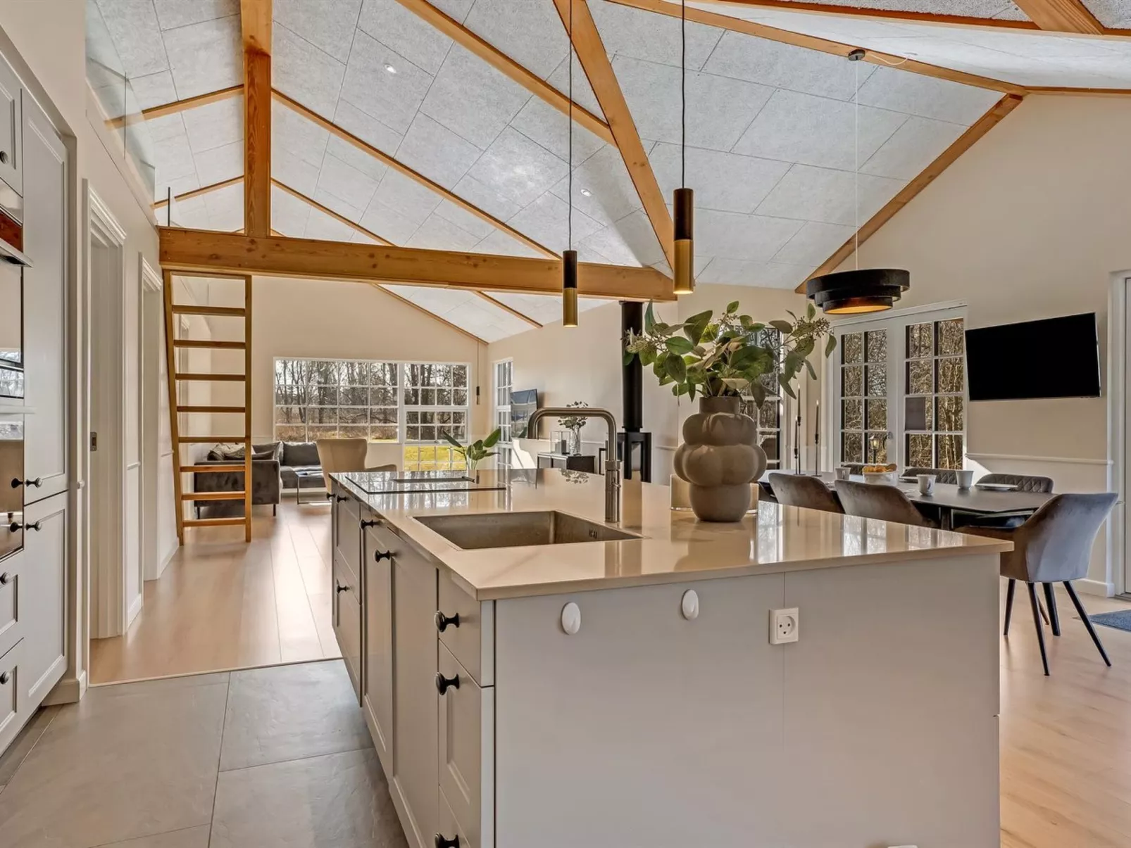 "Goti" - 400m from the sea - Drinnen