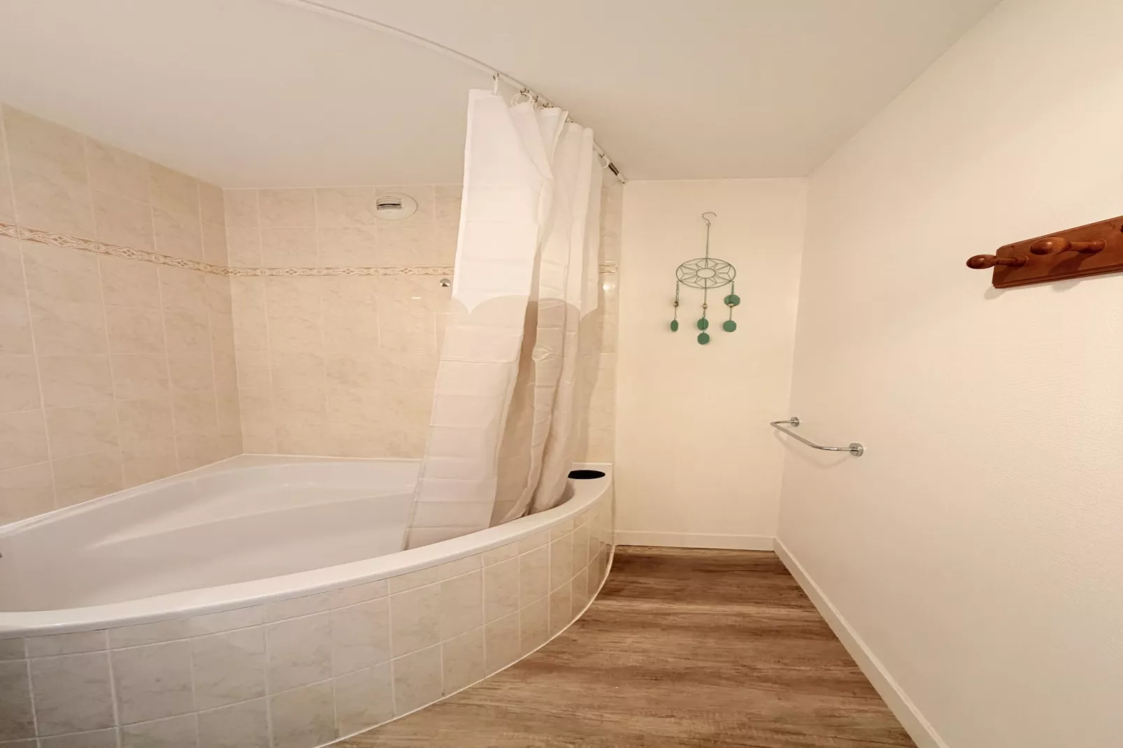Birdie H N°21 - ST2 - Badezimmer