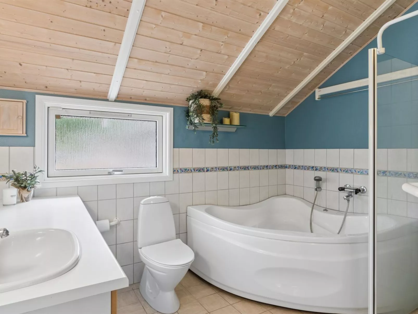 "Saija" - 2.1km from the sea - Drinnen