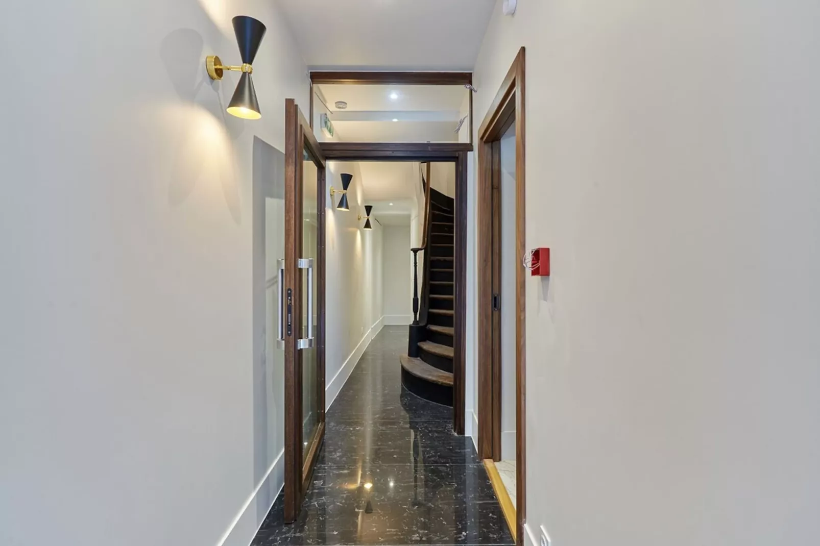 PELICAN 9 NEW - Untagged