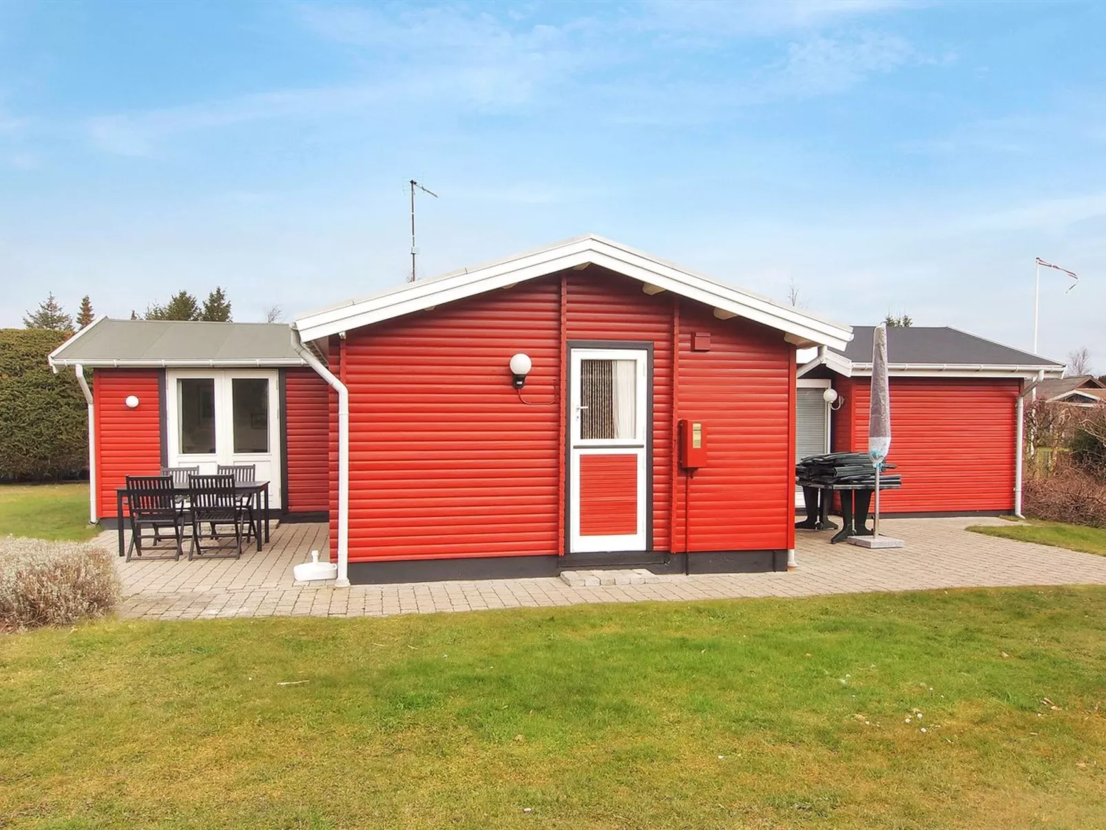 "Aarno" - 700m from the sea - Outside