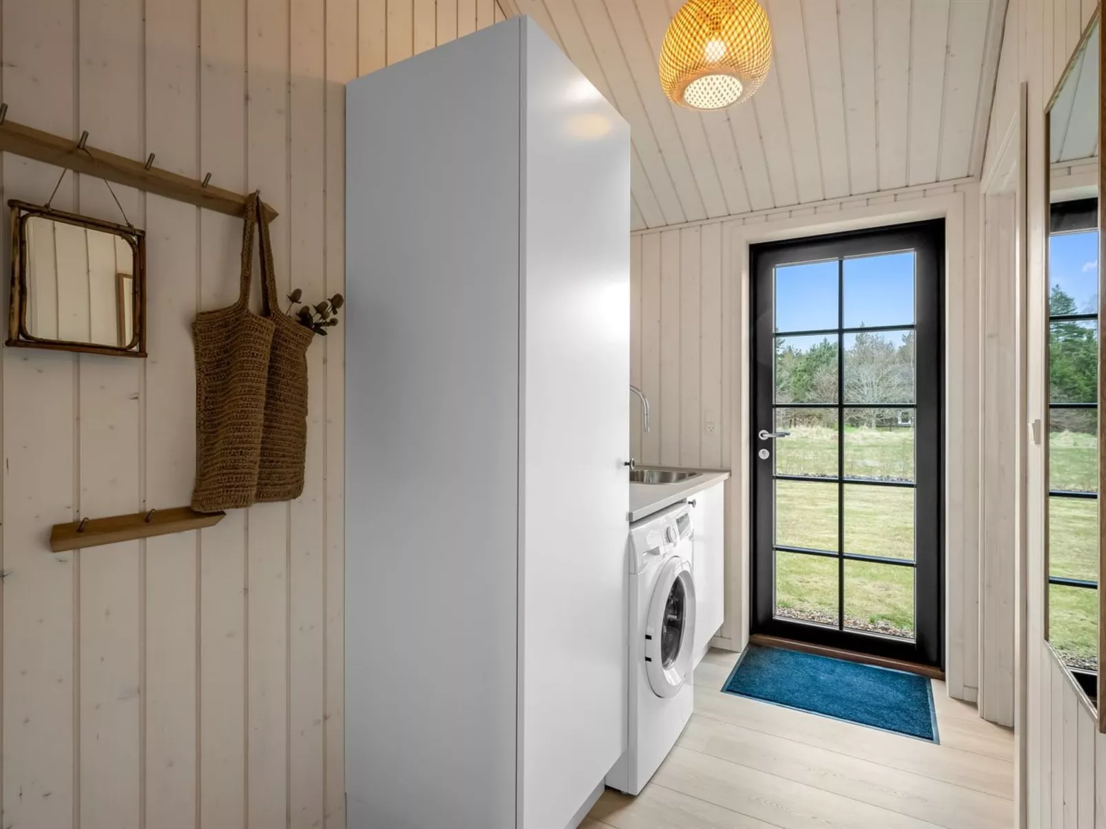"Emin" - 2.8km from the sea - Drinnen