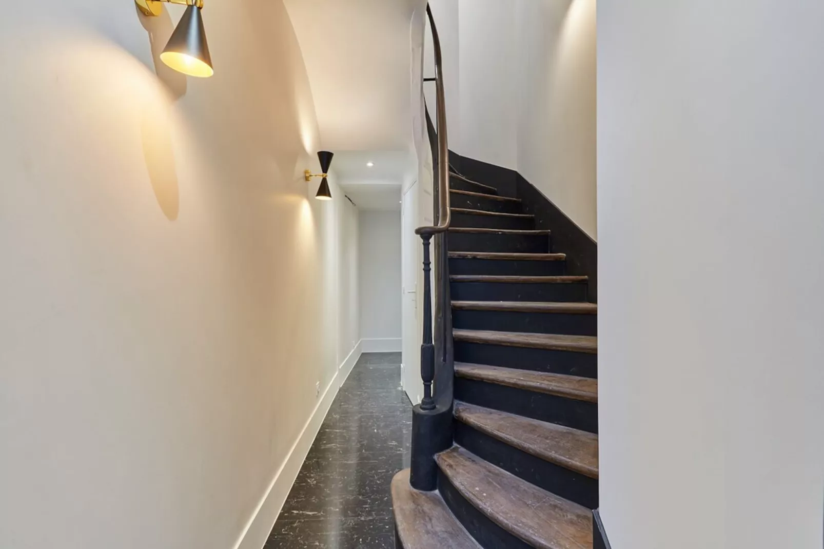 PELICAN 9 NEW - Untagged