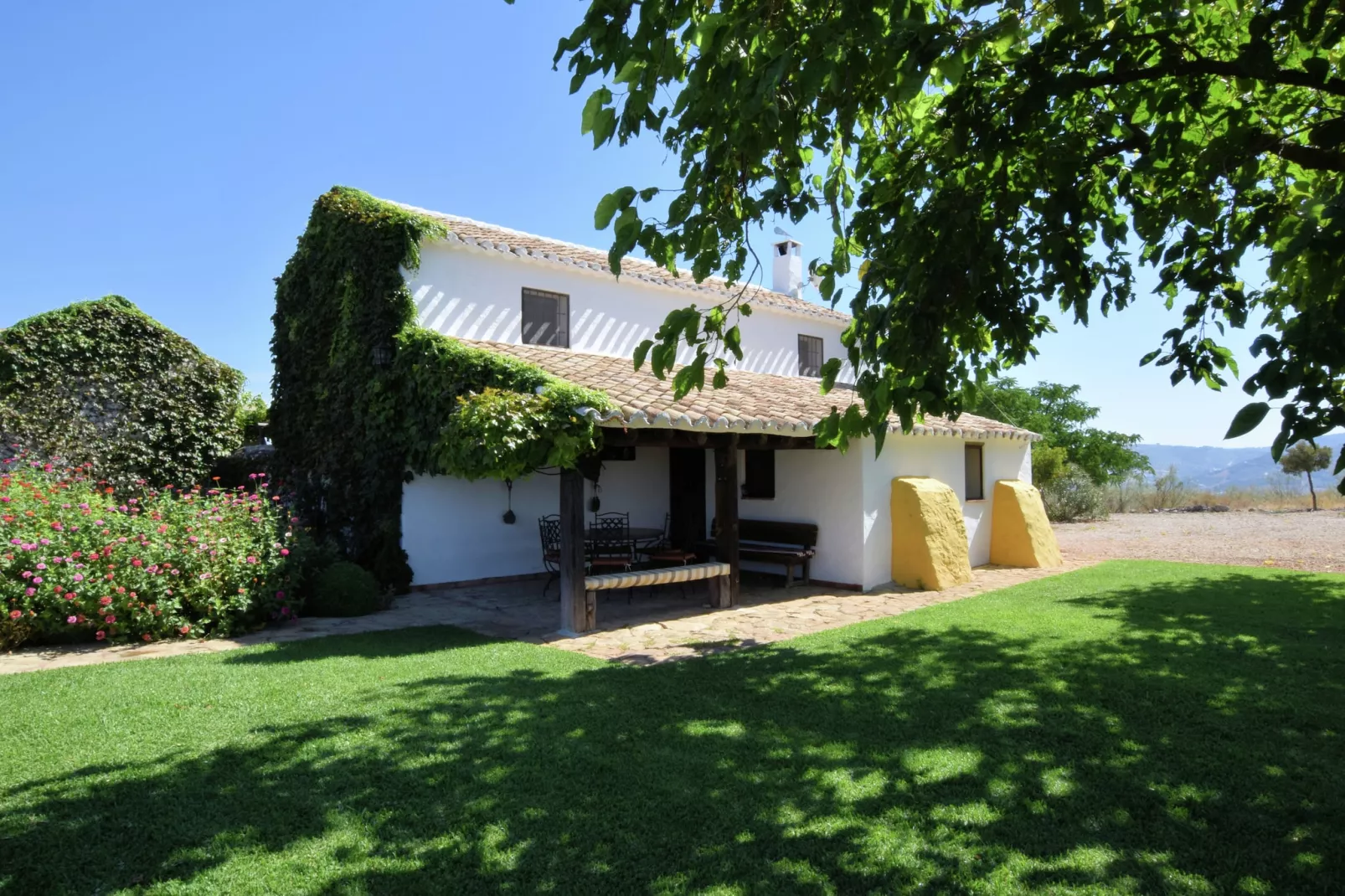 Cortijo El Morron - Außenbereich Sommer
