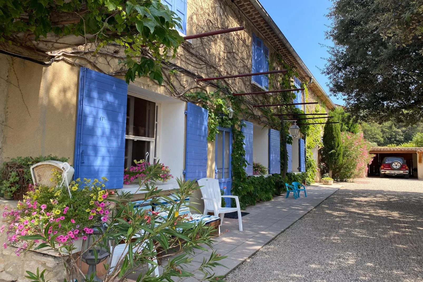 Maison de vacances Pertuis - Außenbereich Sommer