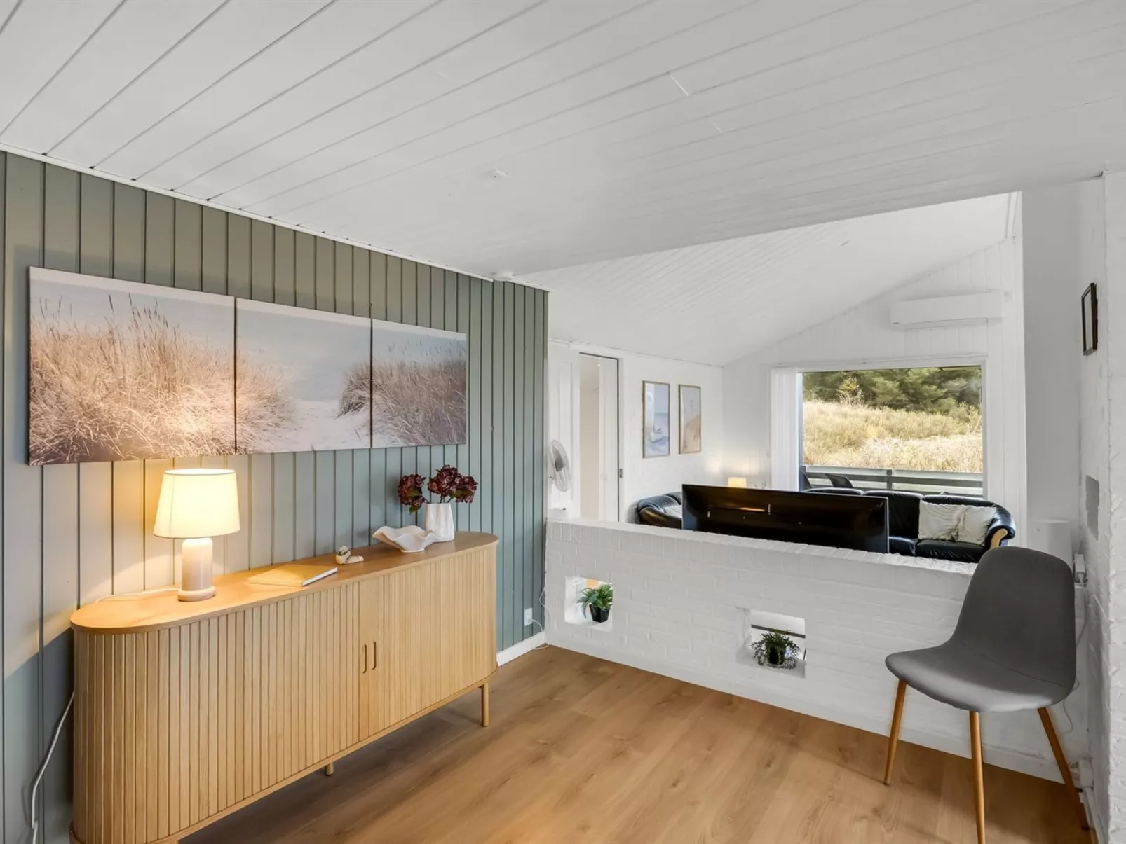 "Vilhelmiina" - 350m from the sea - Drinnen