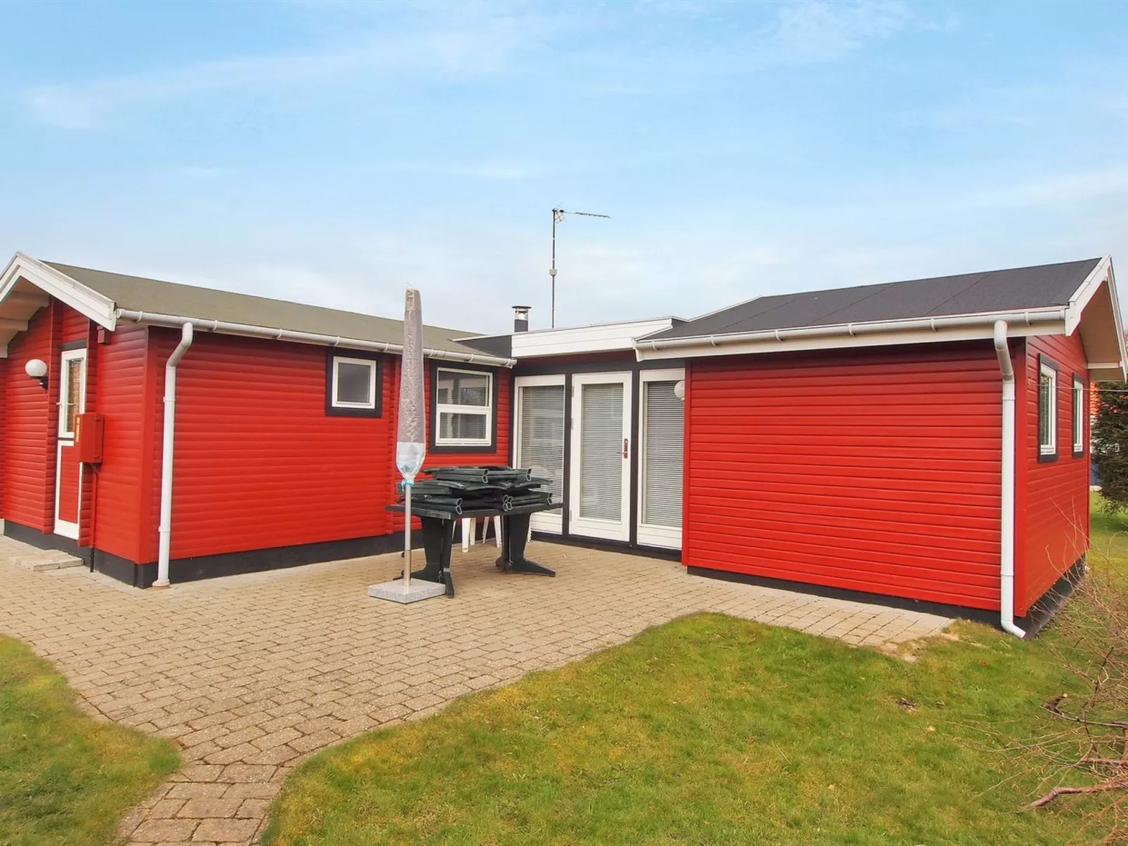 "Aarno" - 700m from the sea - Outside
