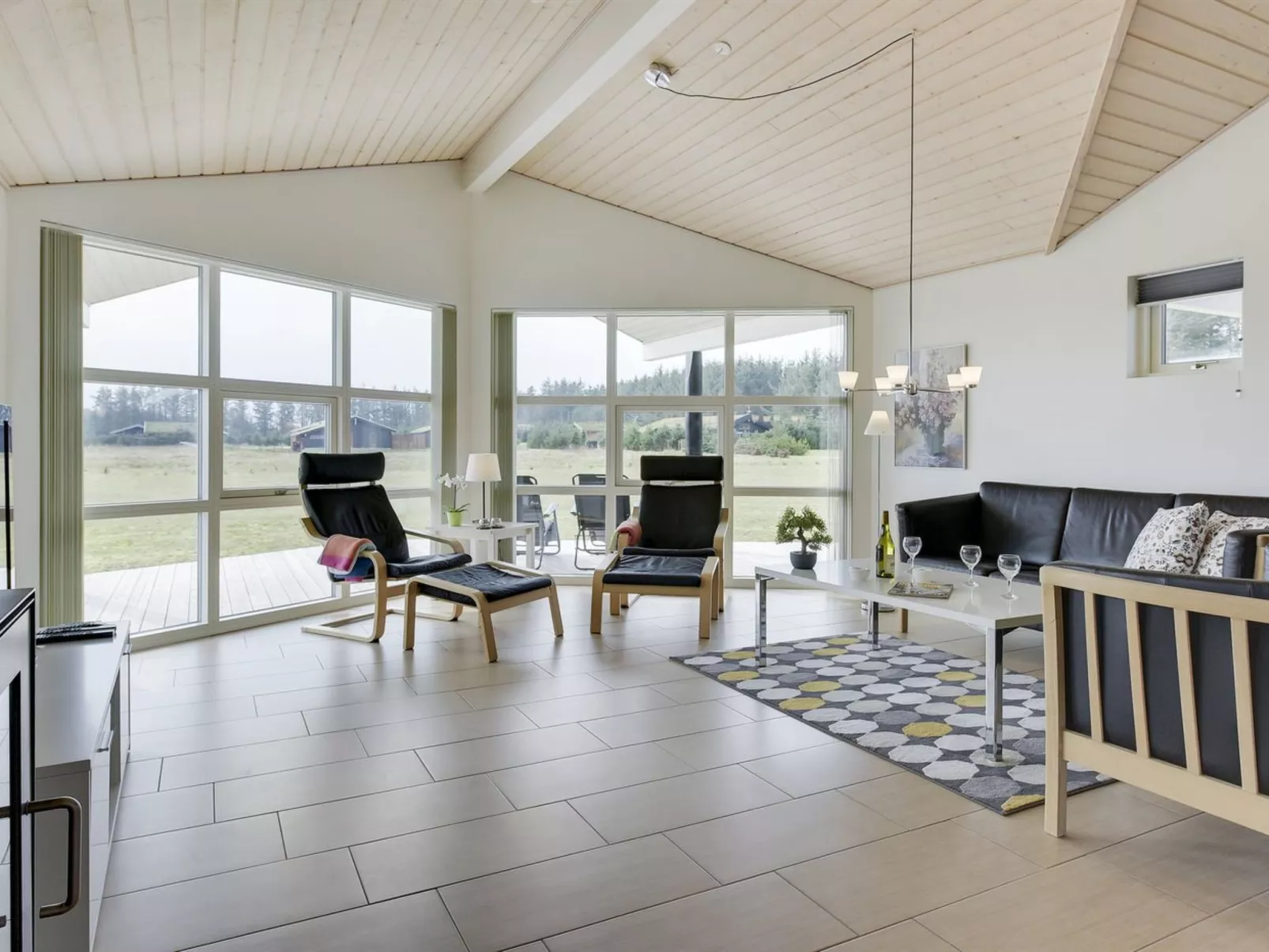 "Tessie" - 1.2km from the sea - Drinnen