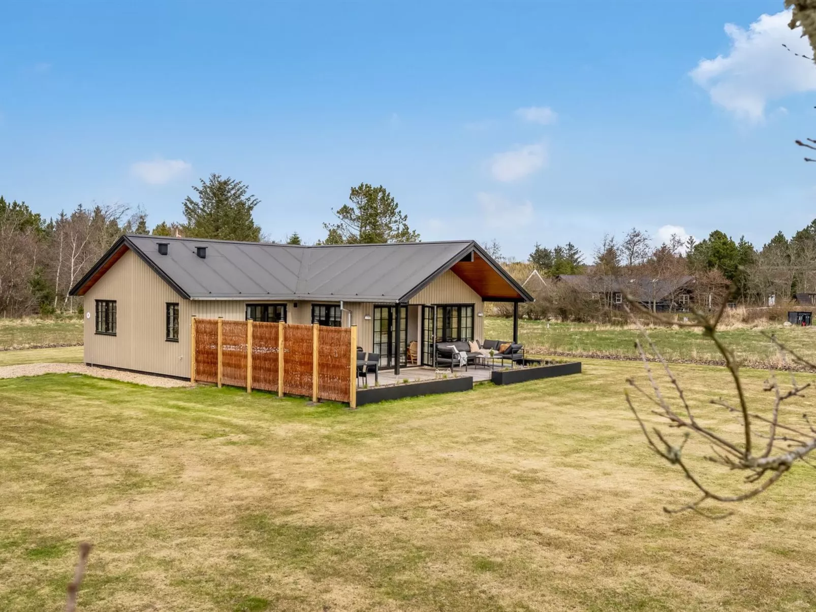 "Emin" - 2.8km from the sea - Draußen