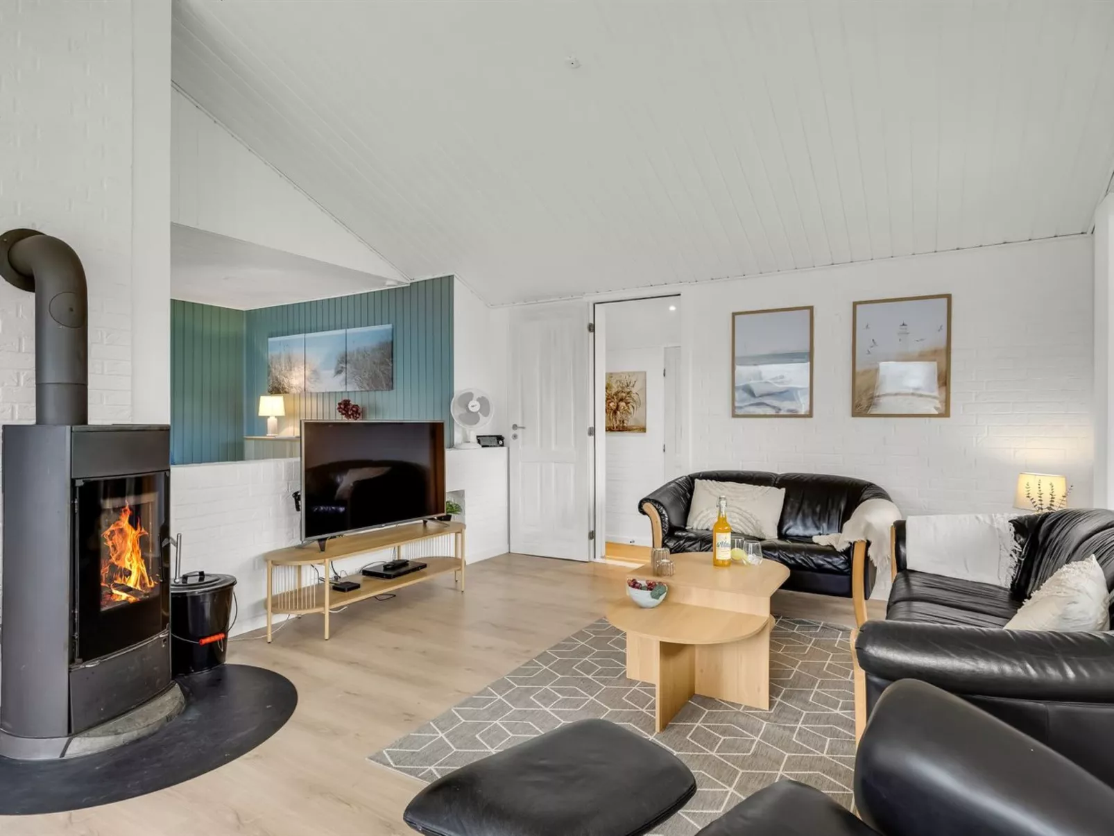 "Vilhelmiina" - 350m from the sea - Drinnen