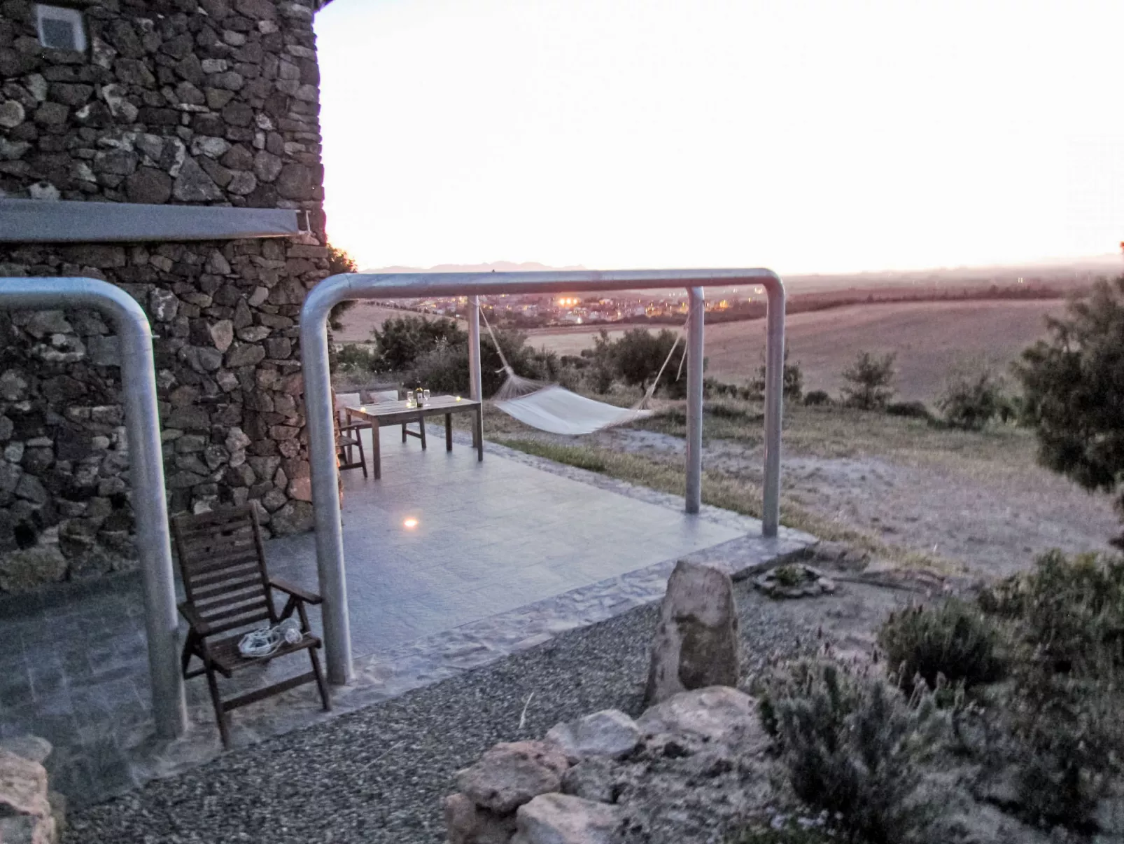 Stone Cottage - Outside