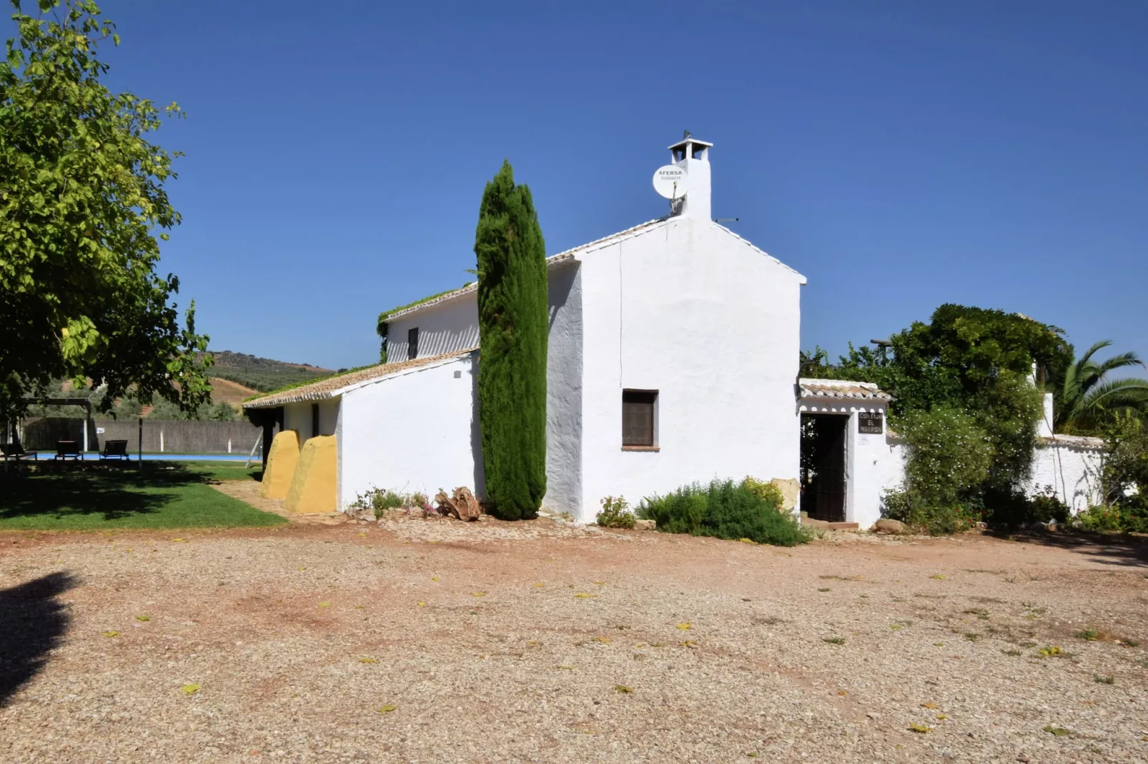 Cortijo El Morron - Außenbereich Sommer