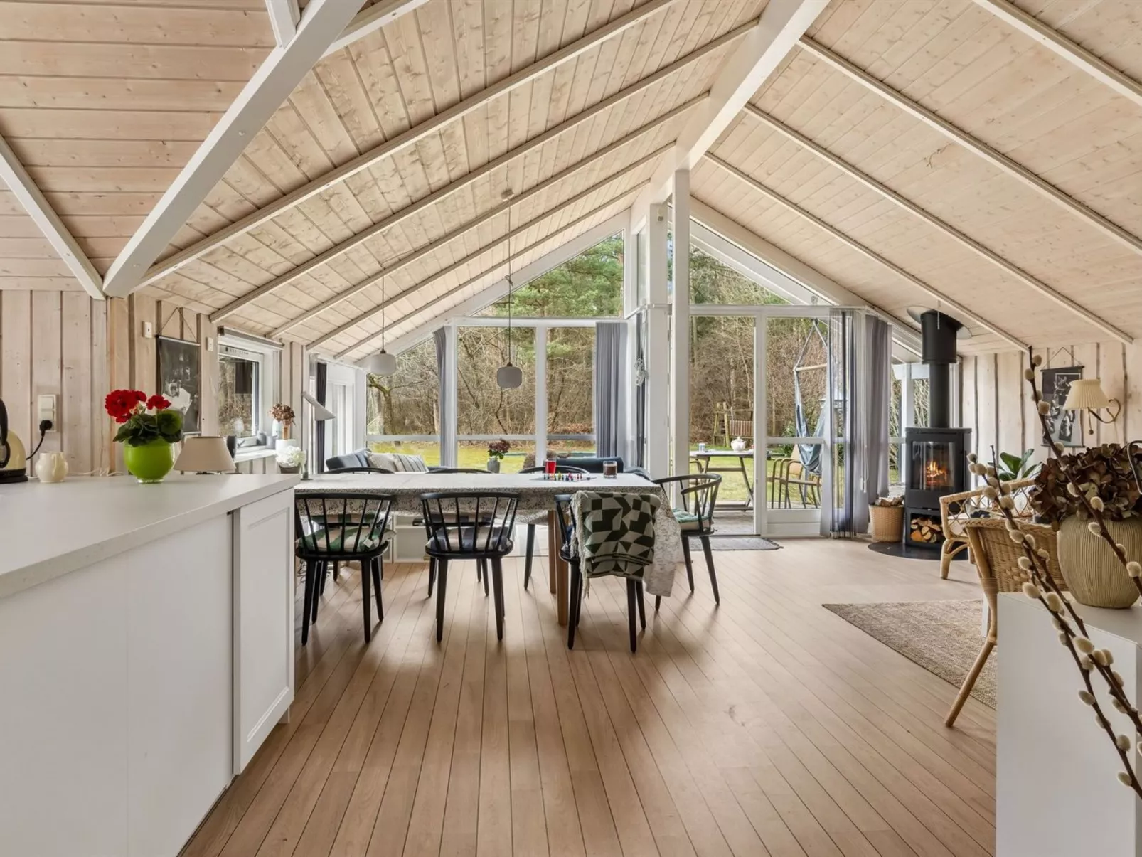"Saija" - 2.1km from the sea - Drinnen