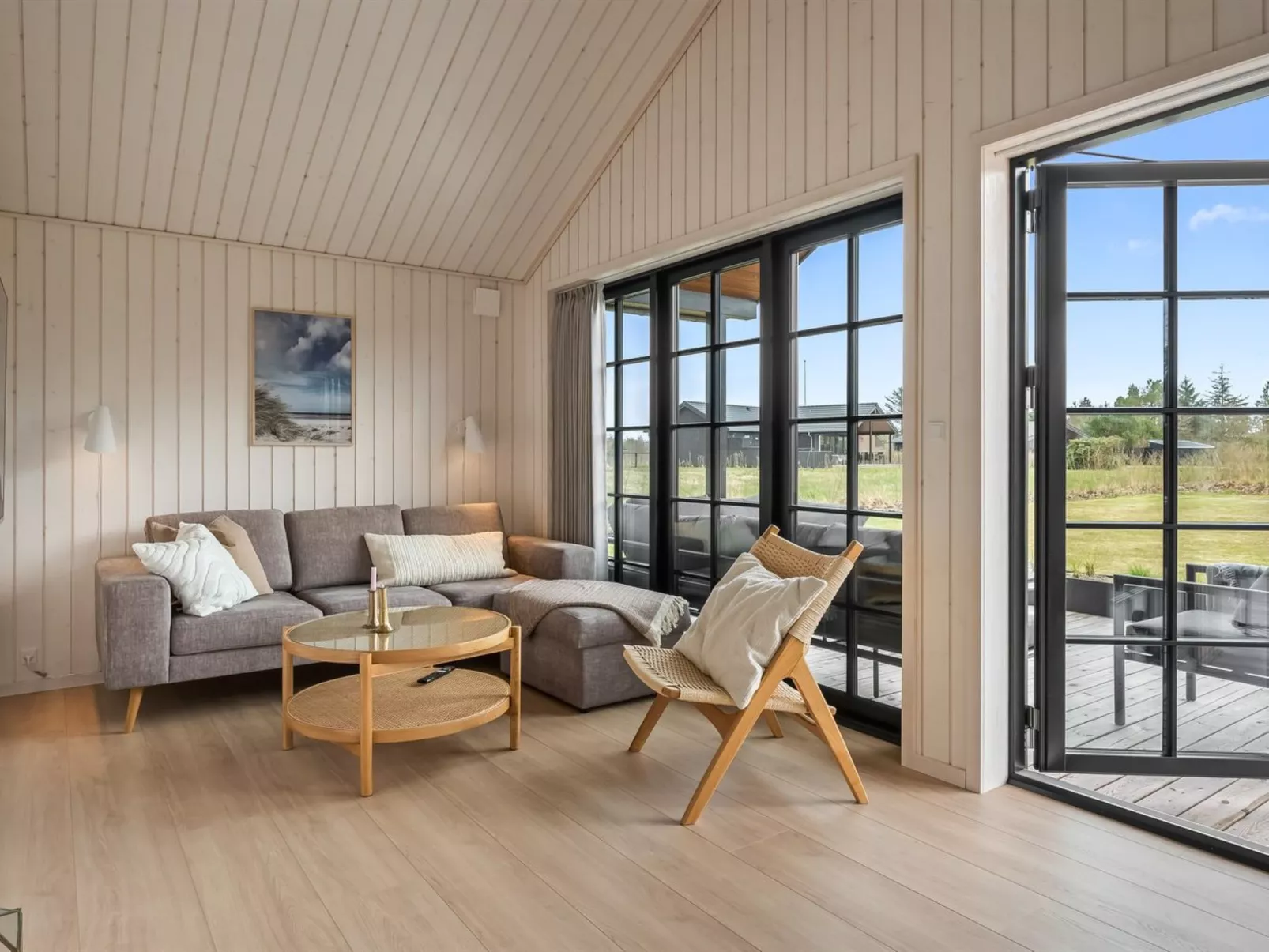 "Emin" - 2.8km from the sea - Drinnen