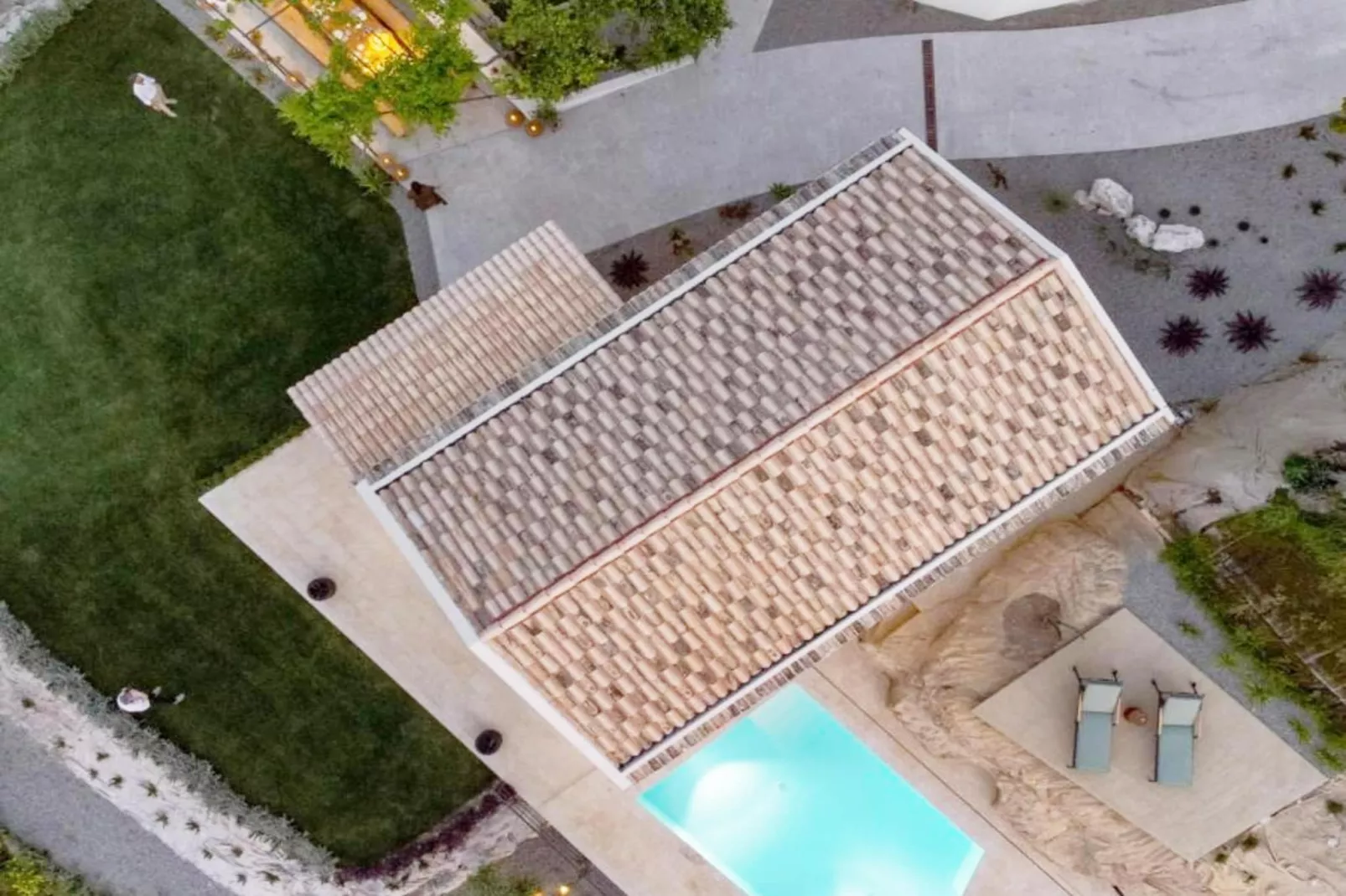 JATU RETREAT - Außenbereich Sommer