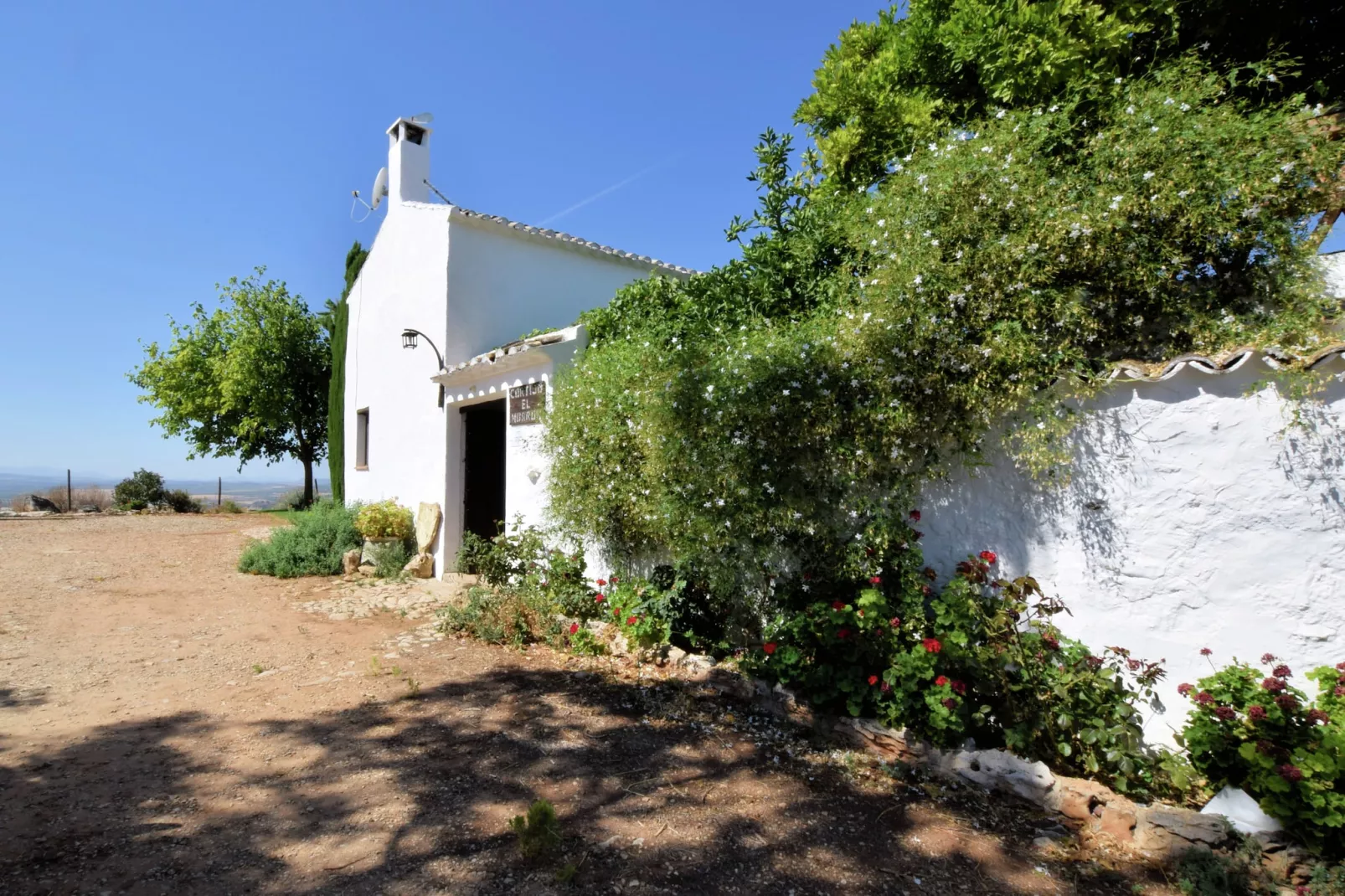 Cortijo El Morron - Außenbereich Sommer
