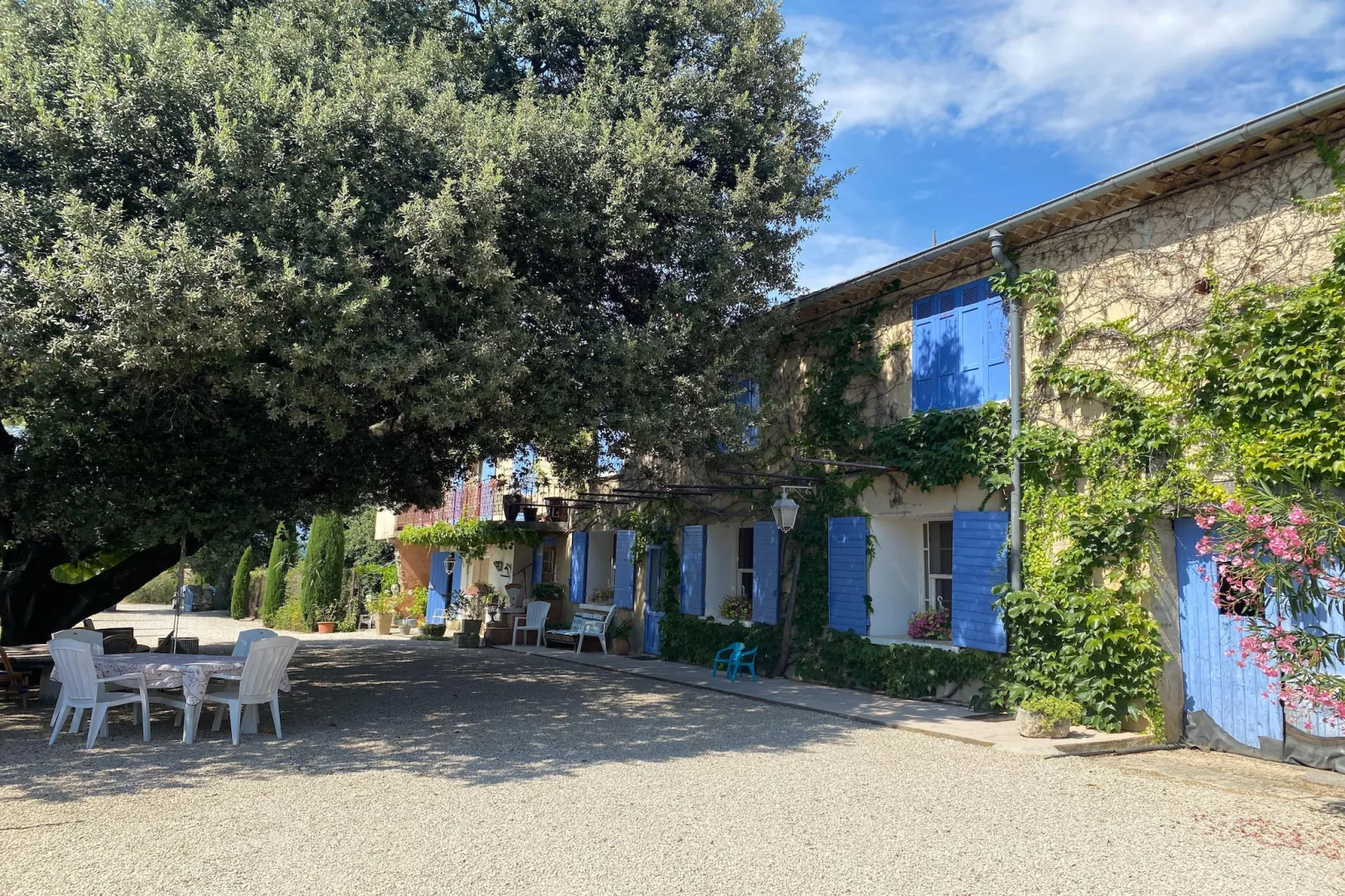 Maison de vacances Pertuis - Außenbereich Sommer