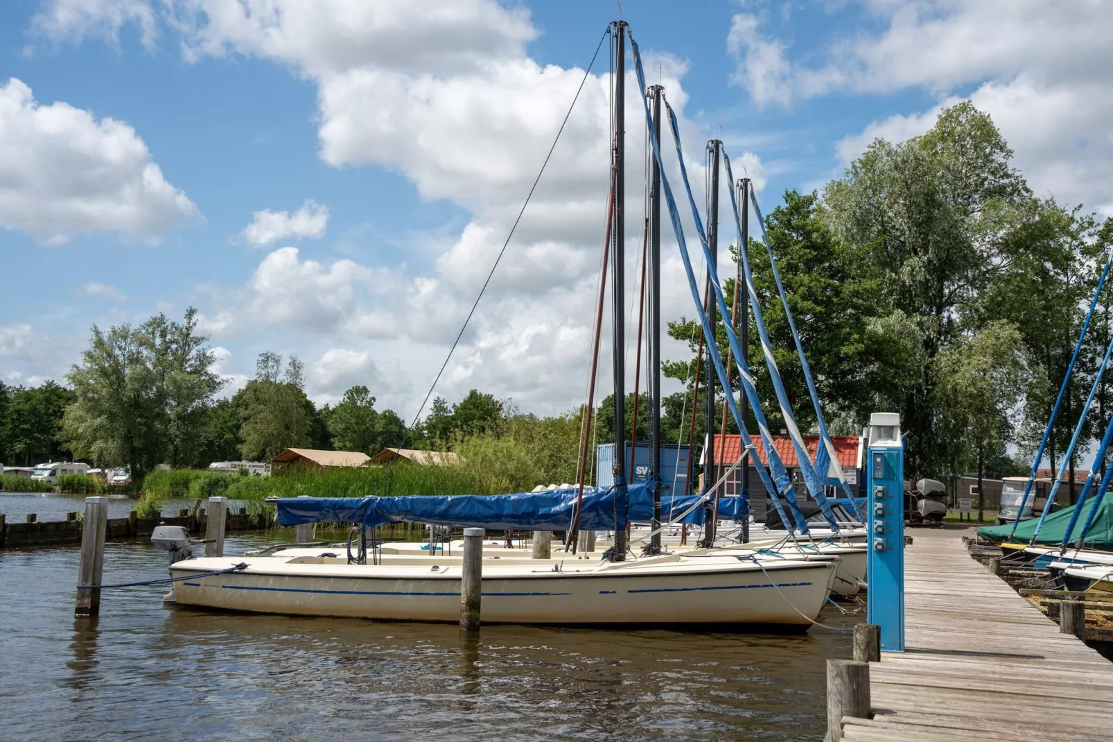 Vakantiepark Bergumermeer 7 - Gebiete Sommer 1 km
