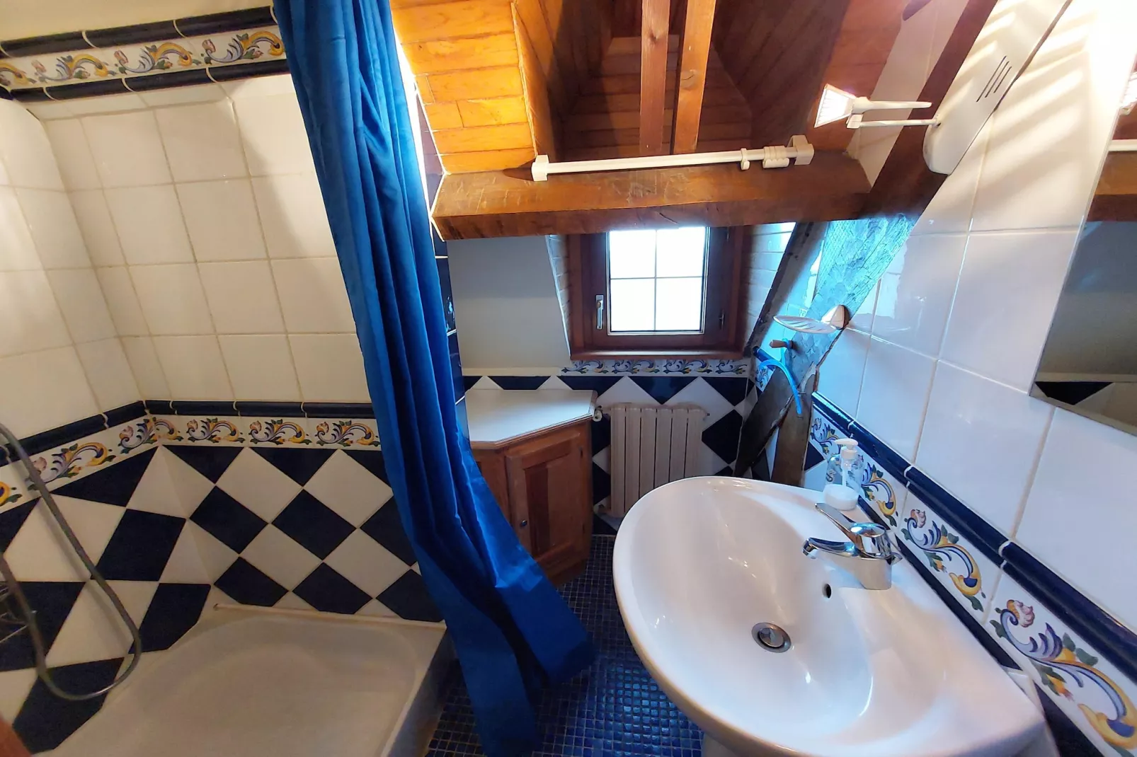 Granitsteinhaus in St Pol-de-Léon - Bathroom