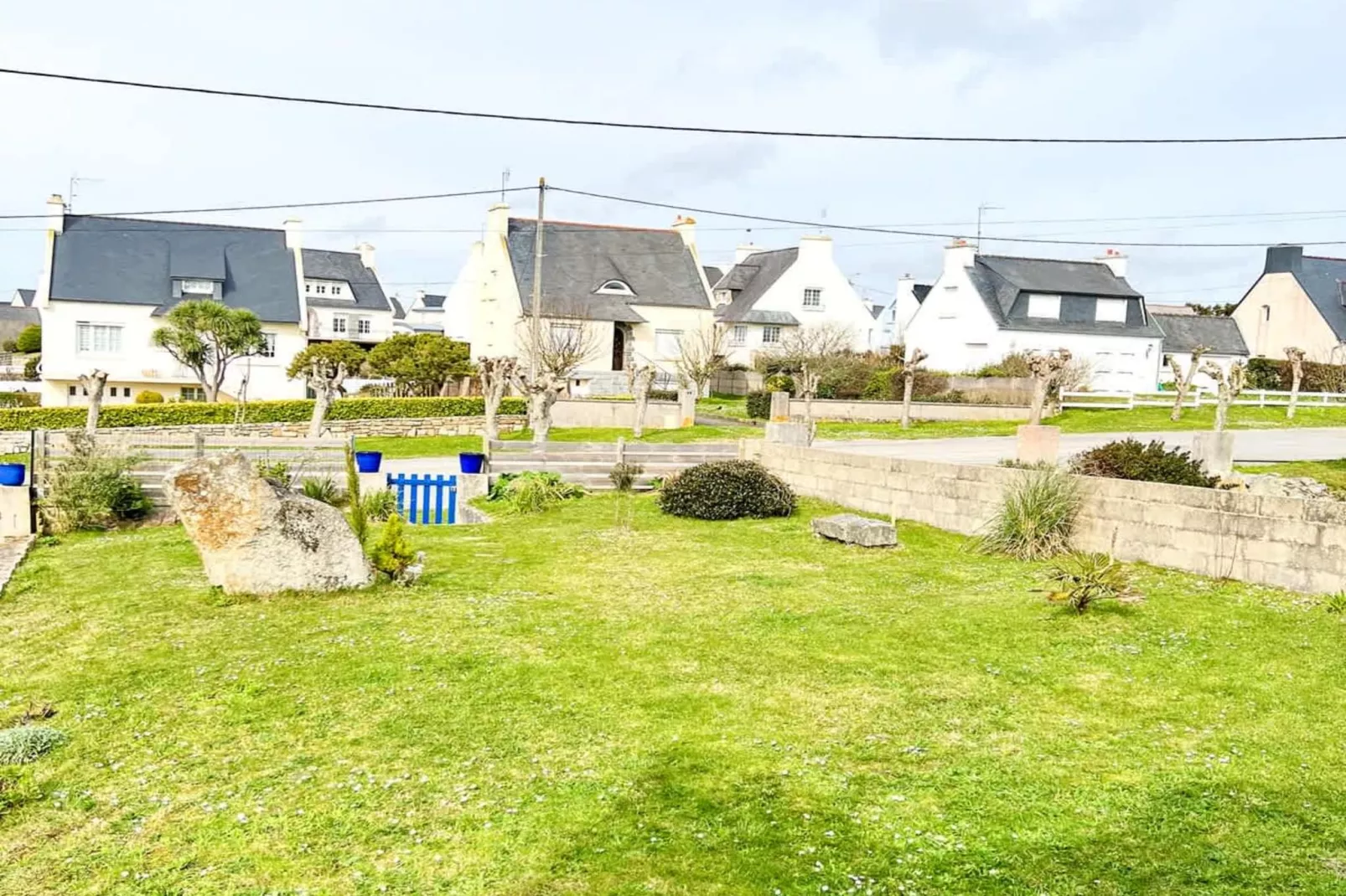 TY OUESSANT - Garten Sommer