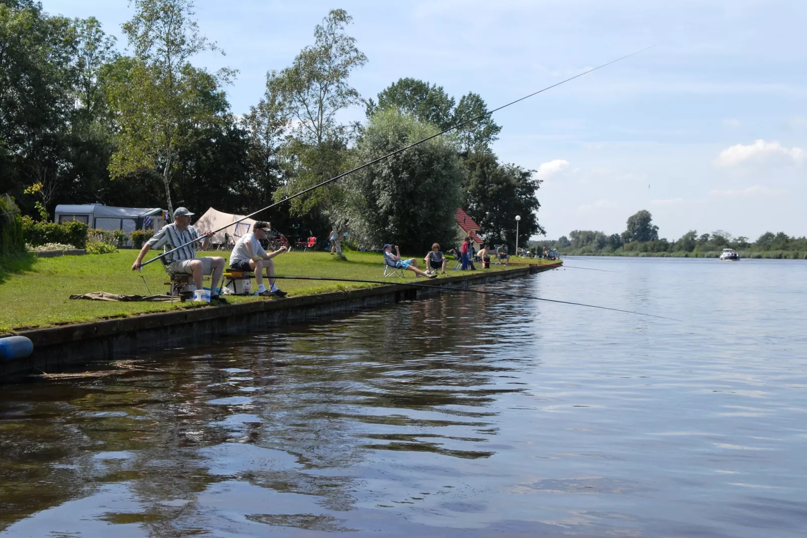 Vakantiepark Bergumermeer 6 - Areas within 1km in summer